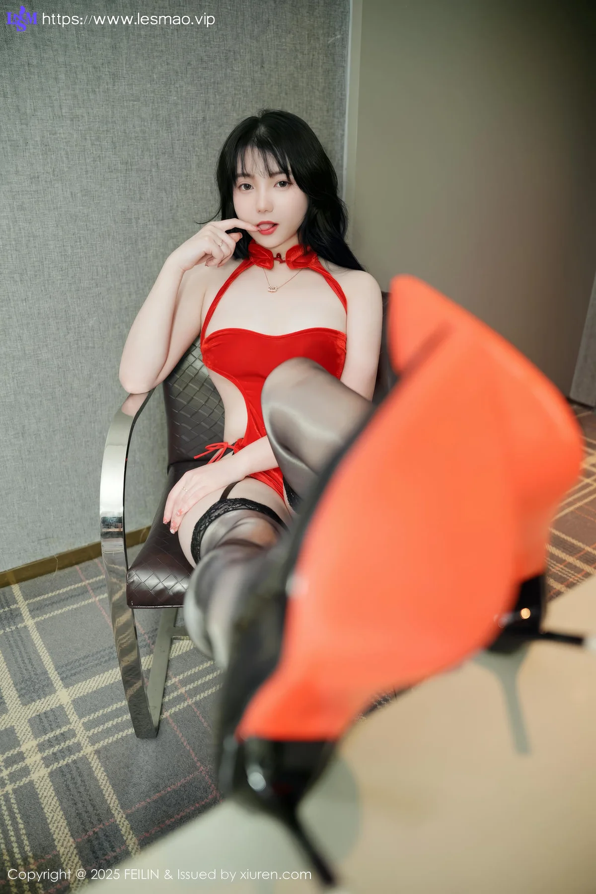 FeiLin 嗲囡囡 Vol.505 软情 玉体黑丝红色紧身衣 - 5