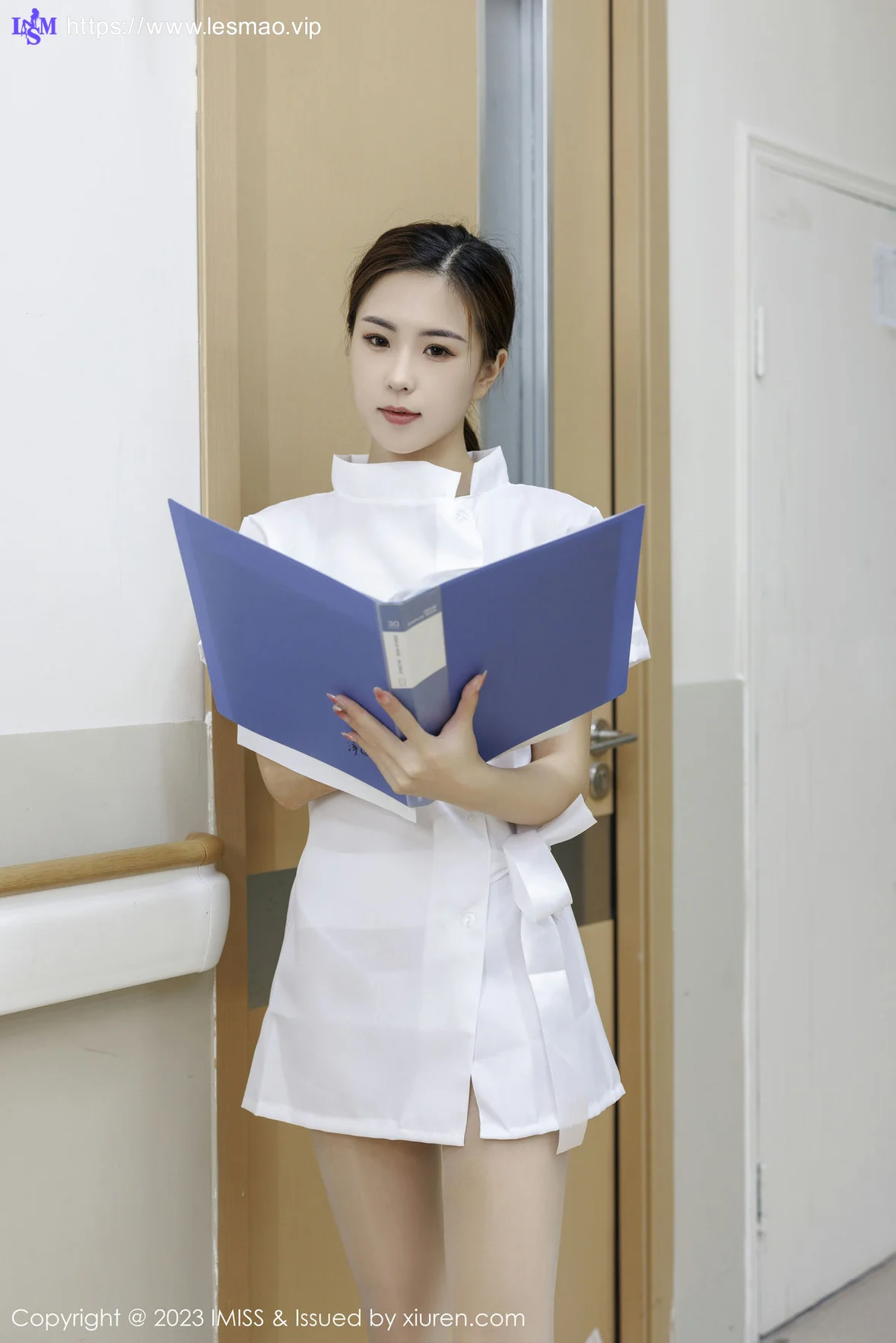 IMiss 爱蜜社 Vol.726 杨紫嫣candy 白色护士服性感写真1 - 2