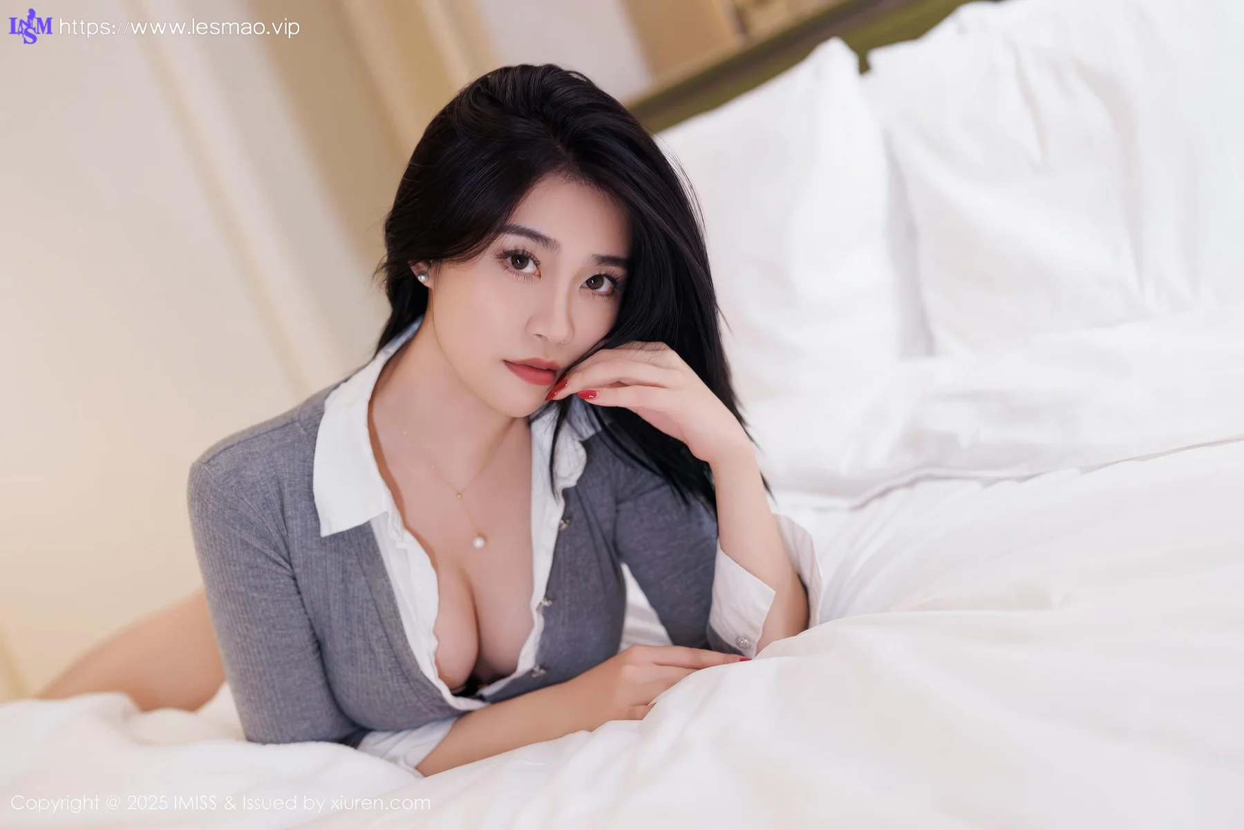 IMiss 爱蜜社 Vol.784 许诺Sabrina爆乳短裙美图 - 6
