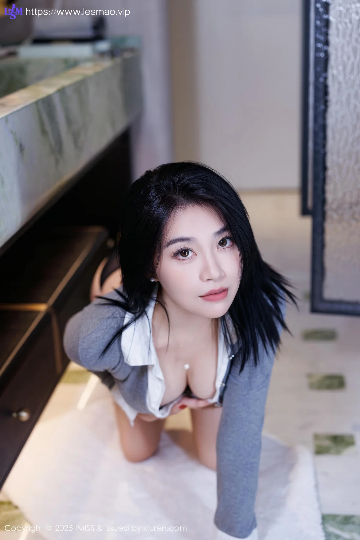 IMiss 爱蜜社 Vol.784 许诺Sabrina爆乳短裙美图 - 9
