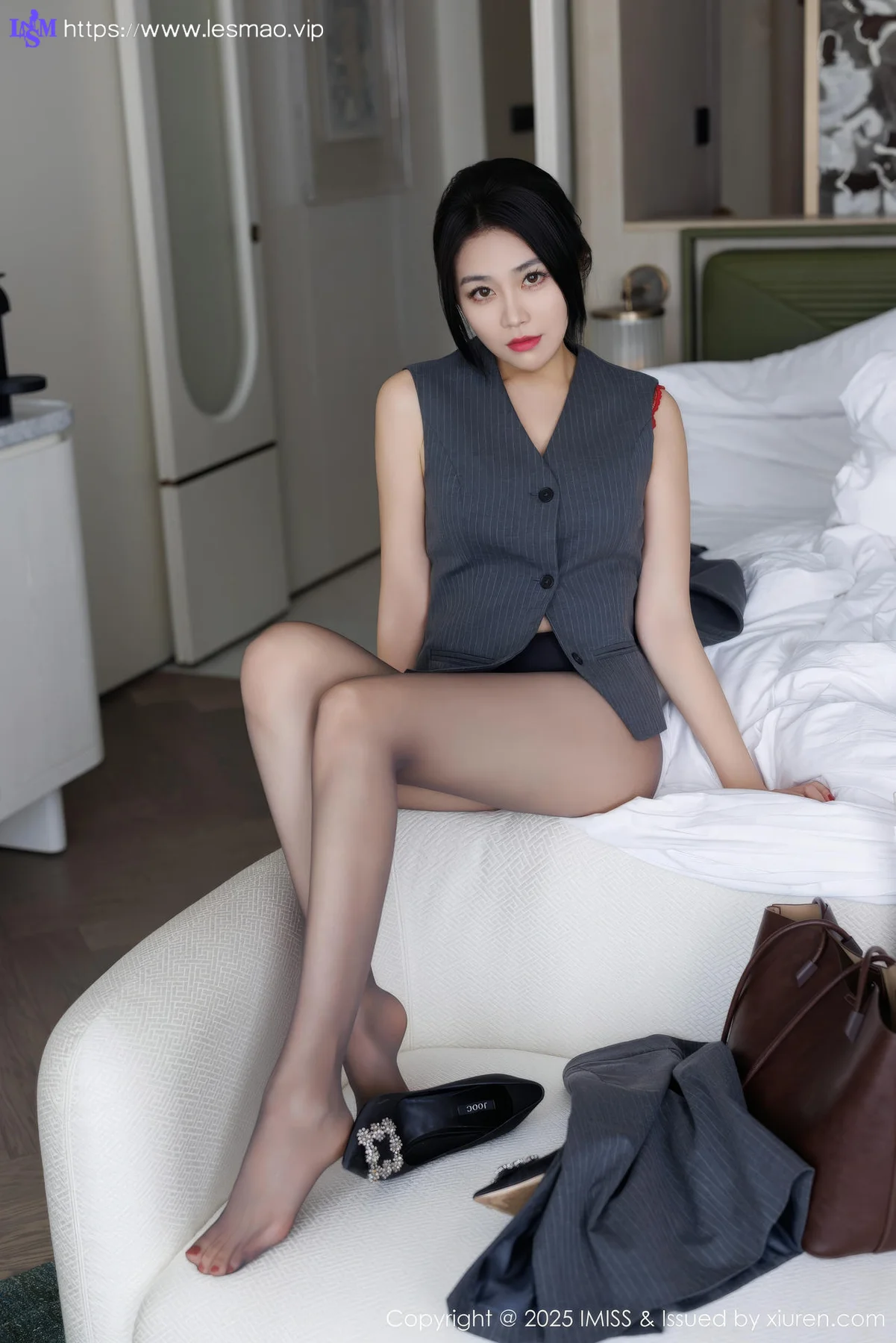 IMiss 爱蜜社 Vol.787 许诺Sabrina 黑丝美腿玉足 - 8