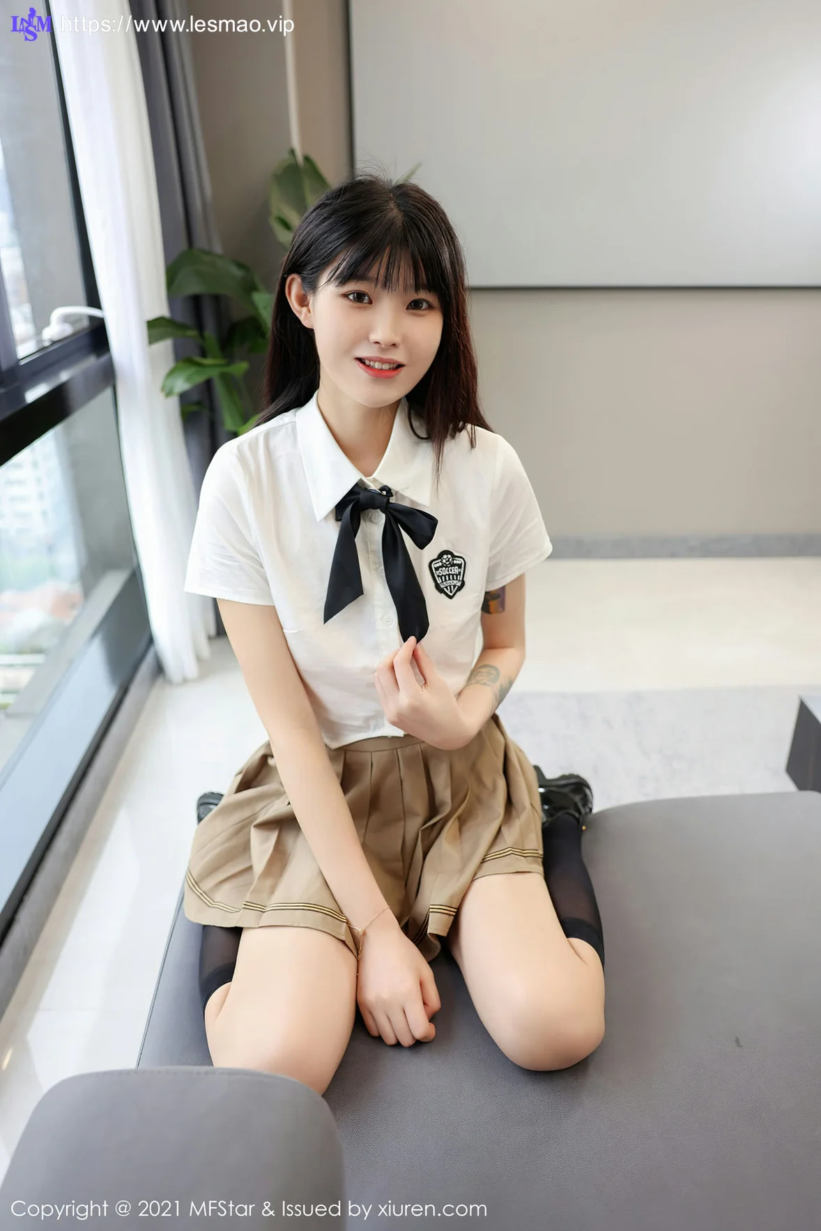 MFStar 模范学院 Vol.546 新人模特白T黑丝 77qiqi 第四套写真 - 6