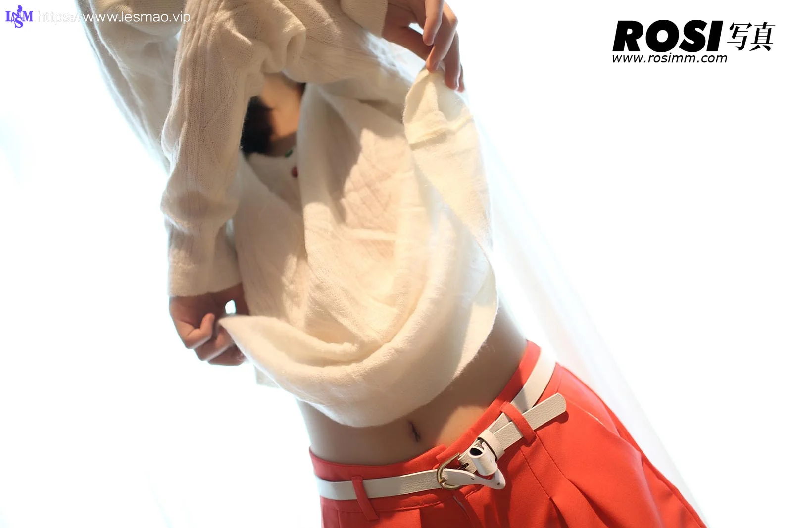 Rosi 写真 No.568 53P/37.4M - 4