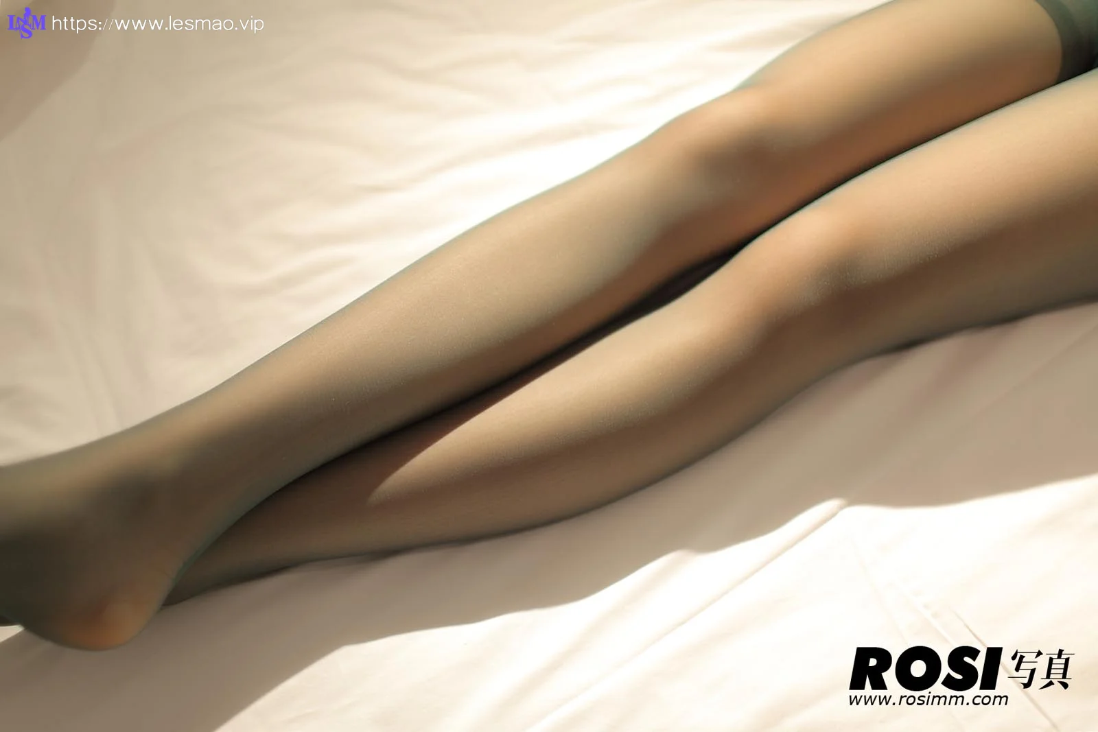 Rosi 写真 No.593 32P/29M - 1