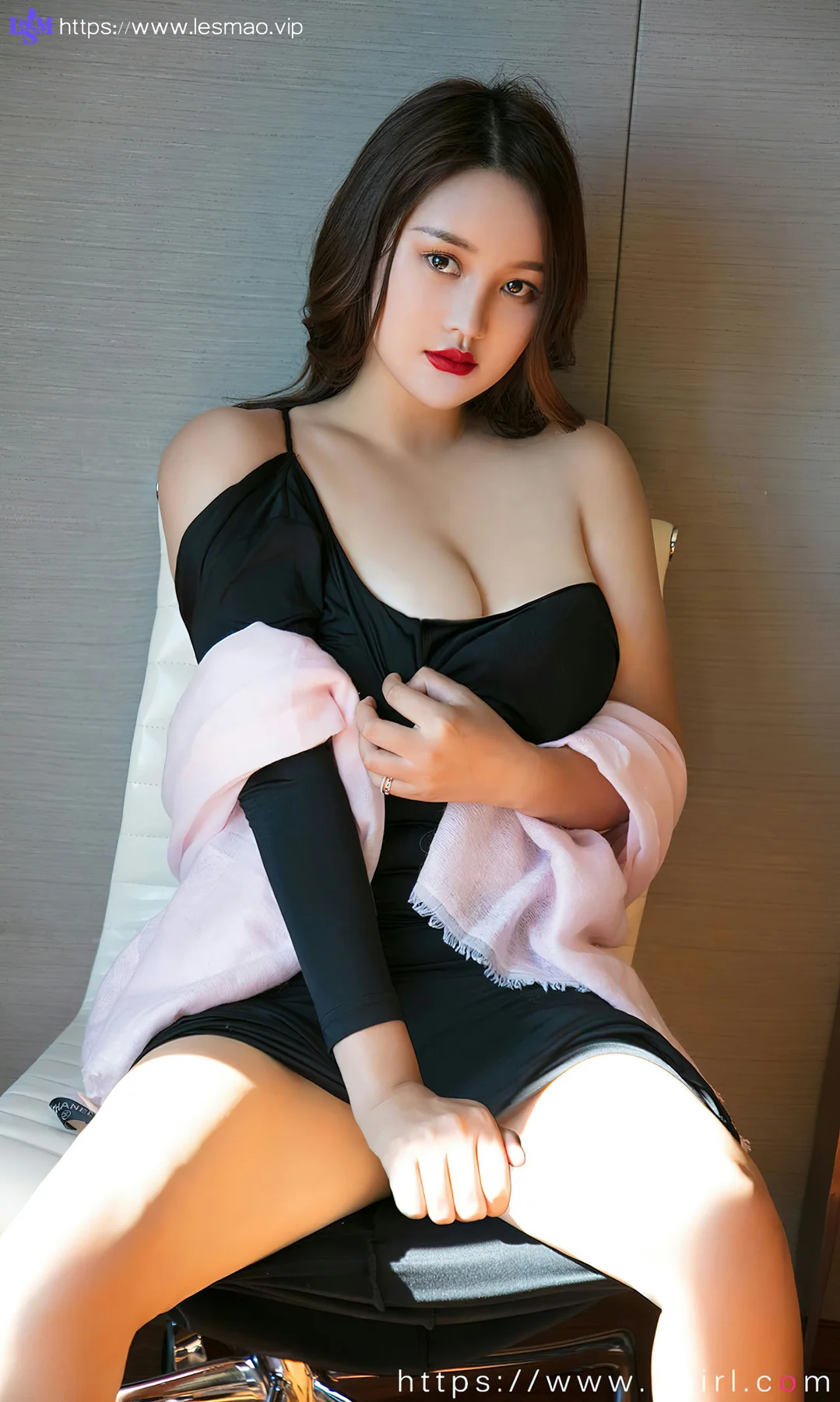 UGirls 爱尤物 No.2813  jona 夏日流火 - 4