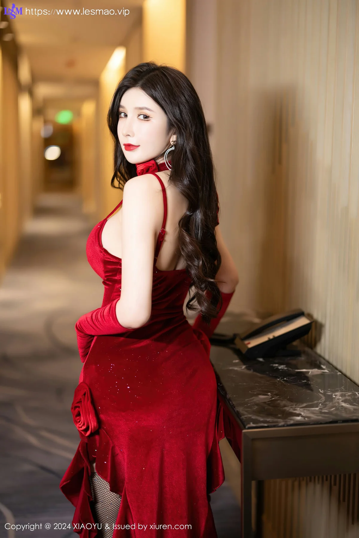 XIAOYU  语画  Vol.1228 李丽莎 暗红色吊带短裙性感写真3 - 10