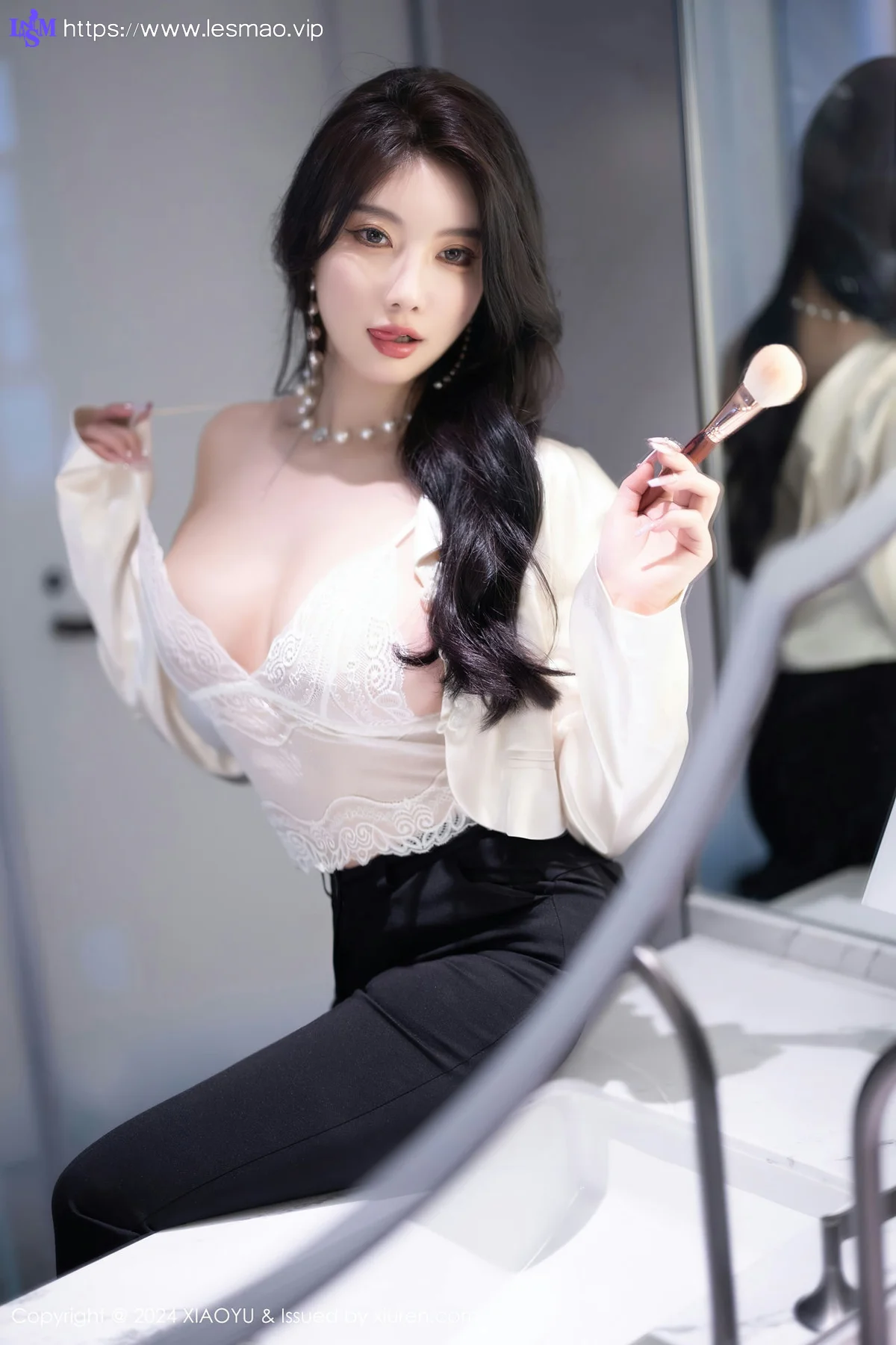 XIAOYU  语画  Vol.1233 杨晨晨Yome 魅惑黑丝哈尔滨旅拍1 - 10