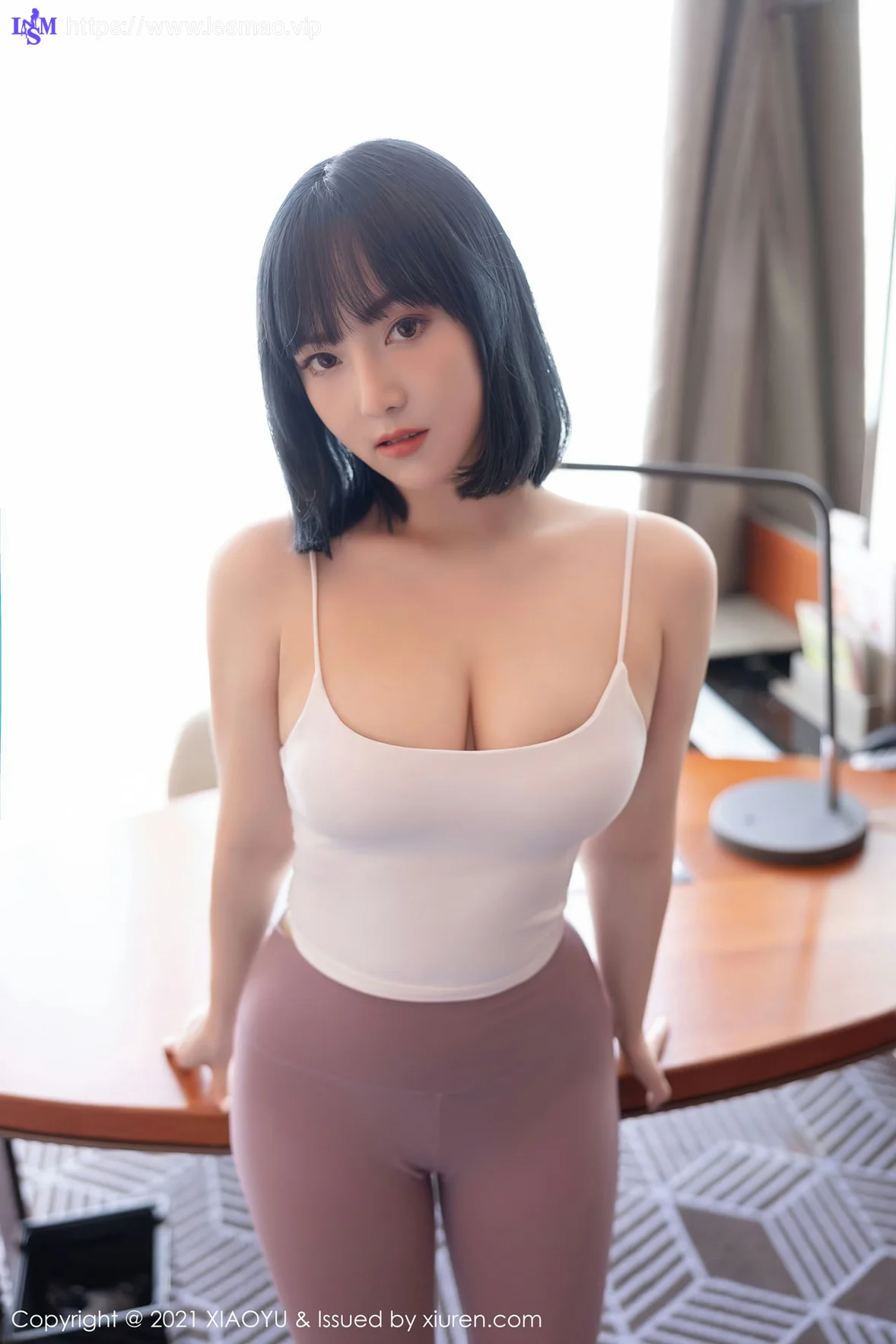 XIAOYU  语画界 Vol.547 白色吊带与极致朦胧丝袜 豆瓣酱 性感写真2 - 4