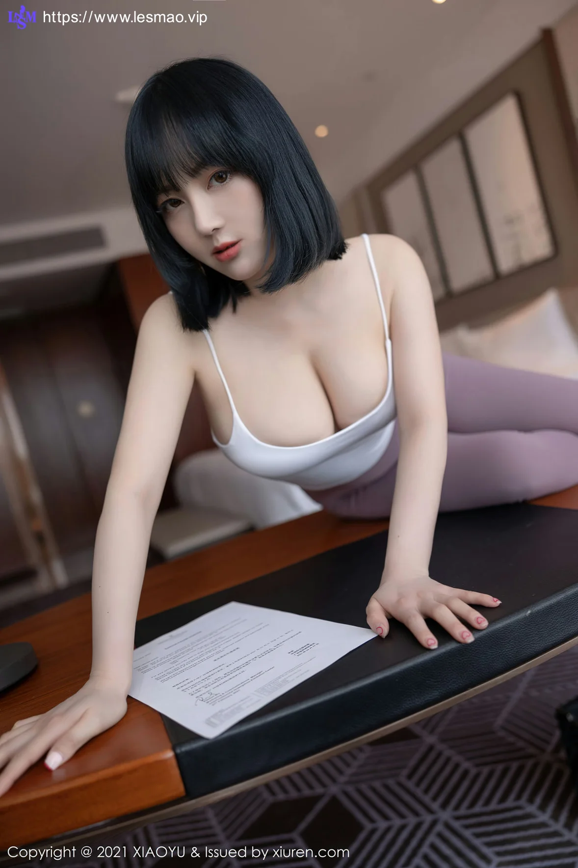 XIAOYU  语画界 Vol.547 白色吊带与极致朦胧丝袜 豆瓣酱 性感写真2 - 3