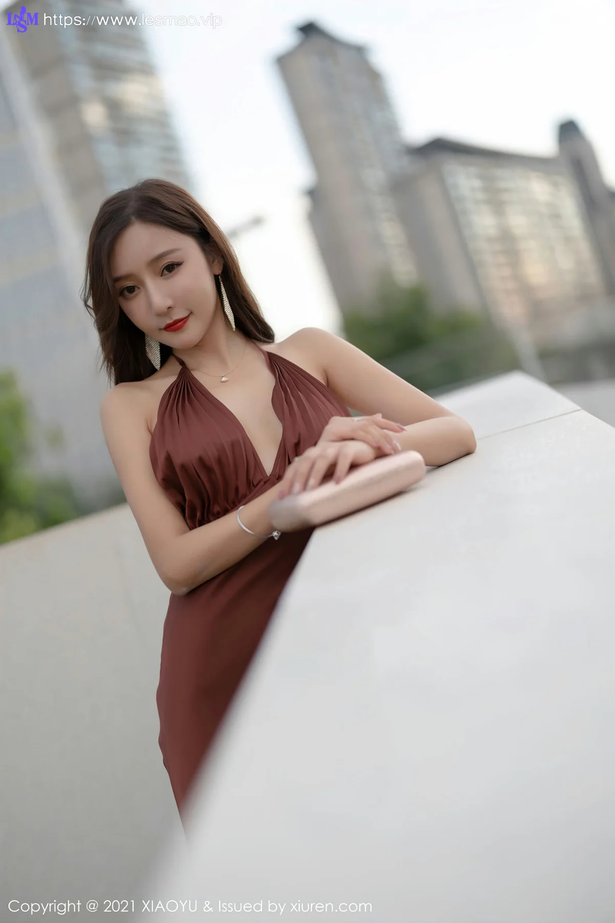 XIAOYU  语画界 Vol.590 香槟色吊裙 王馨瑶yanni 性感写真 - 10