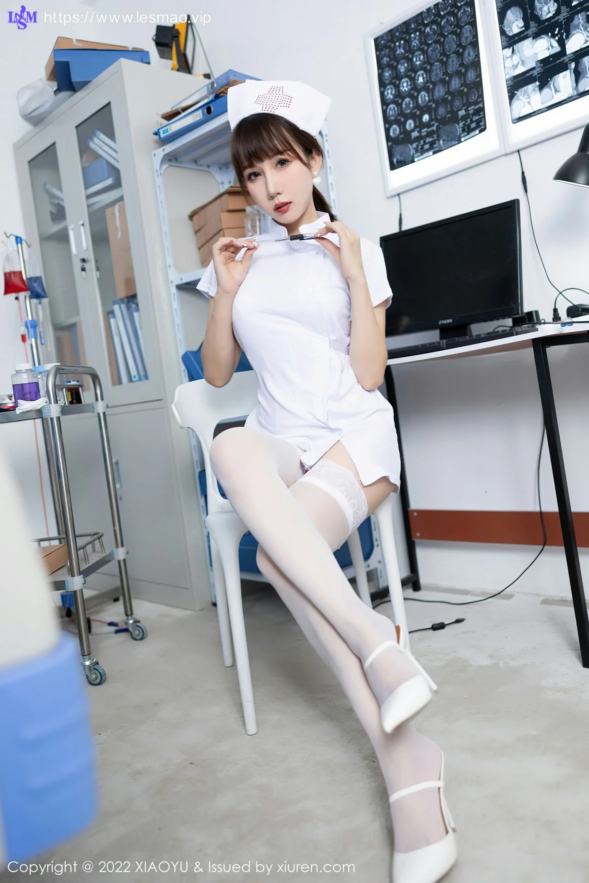 XIAOYU  语画界 Vol.853  波巧酱白色护士服饰性感写真33 - 3