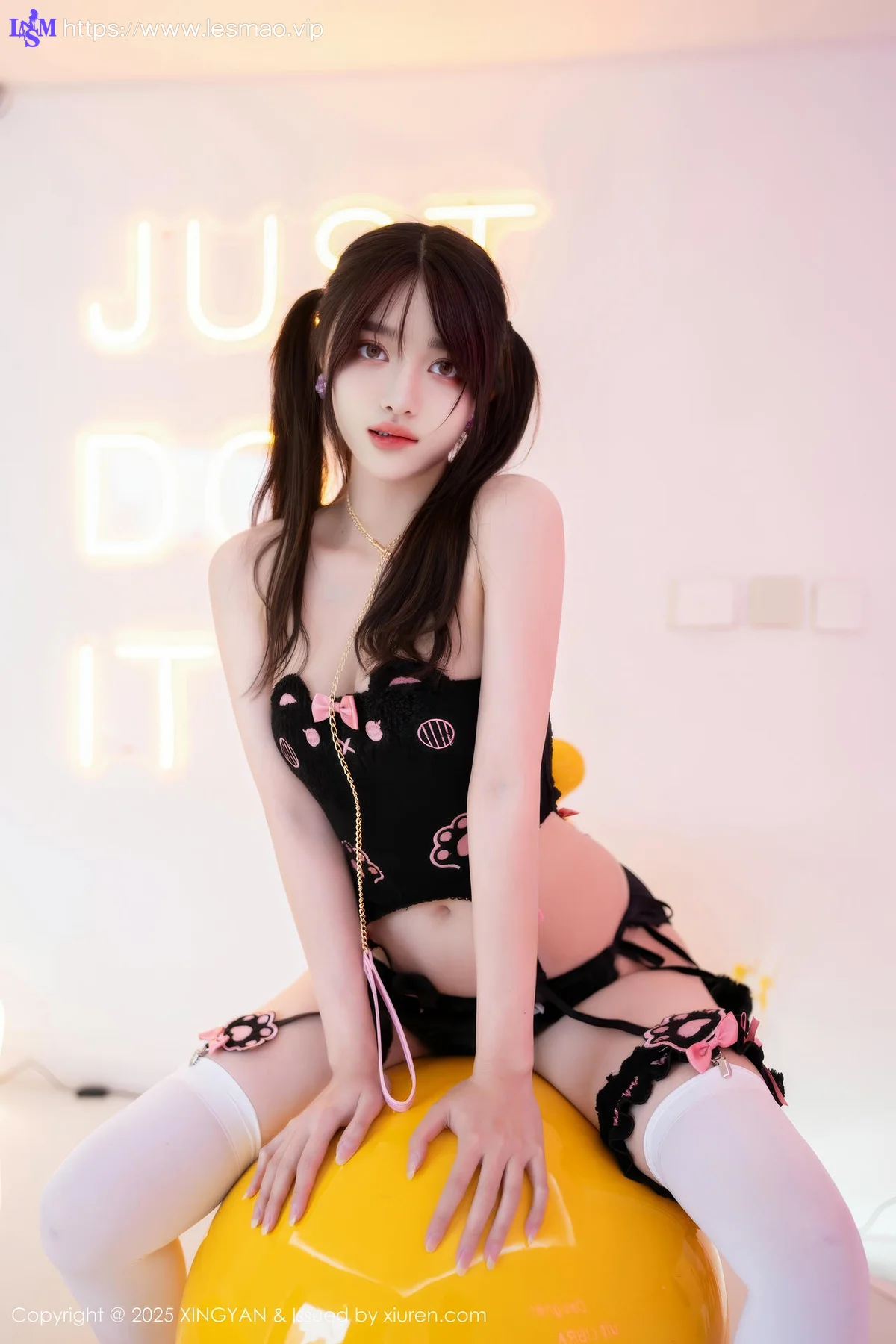 XINGYAN 星颜社 Vol.349 白露lulu 黑色情趣内衣白丝 - 1