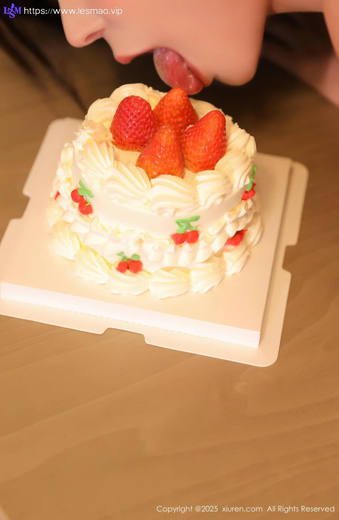 XiuRen 秀人 No.10029 小蛮妖Yummy 蛋糕玉体玉足主题 - 5