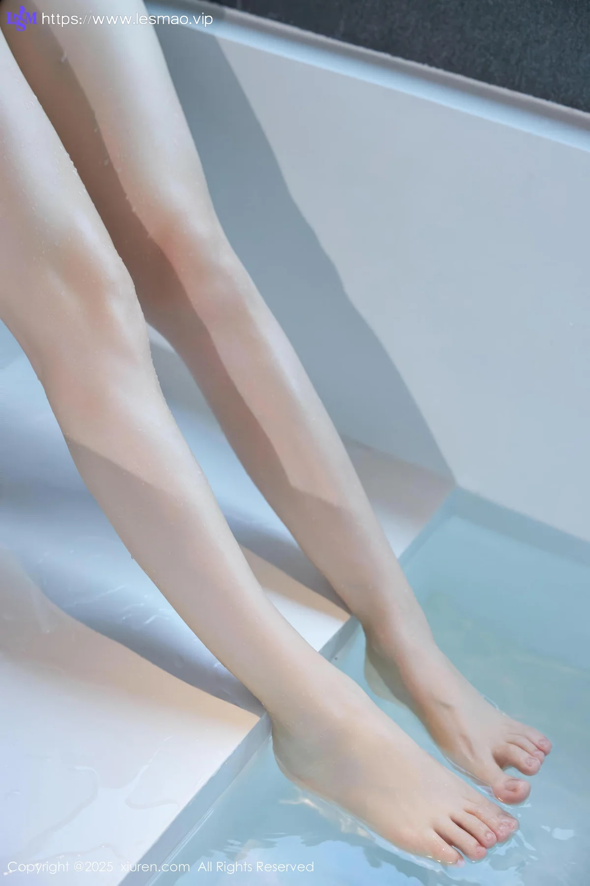 XiuRen 秀人 No.10031 养乐多Doll 浴缸湿身套图 - 4
