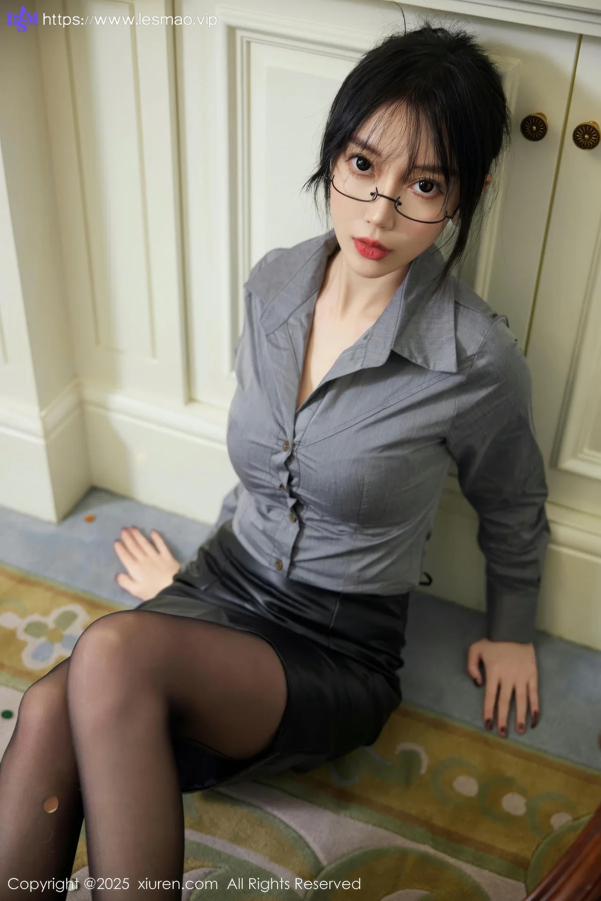XiuRen 秀人 No.10043 玥儿玥er 皮短裙美腿玉足 - 6