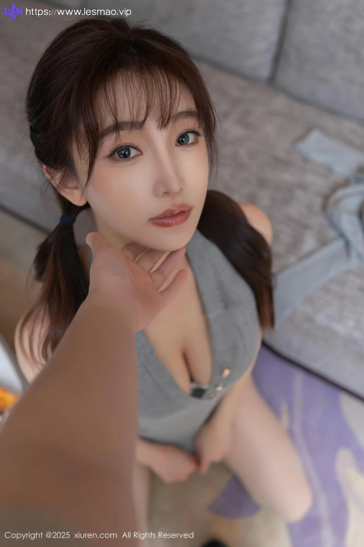 XiuRen 秀人 No.10049 陆萱萱 双马尾紧身裙 - 3