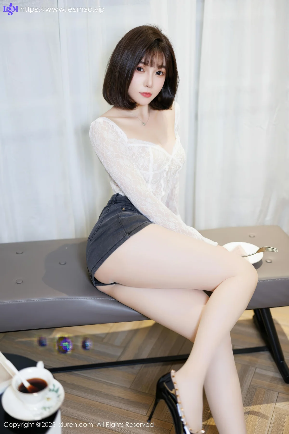 XiuRen 秀人 No.10113 徐莉芝Booty 蓝色超短牛仔裤 - 3