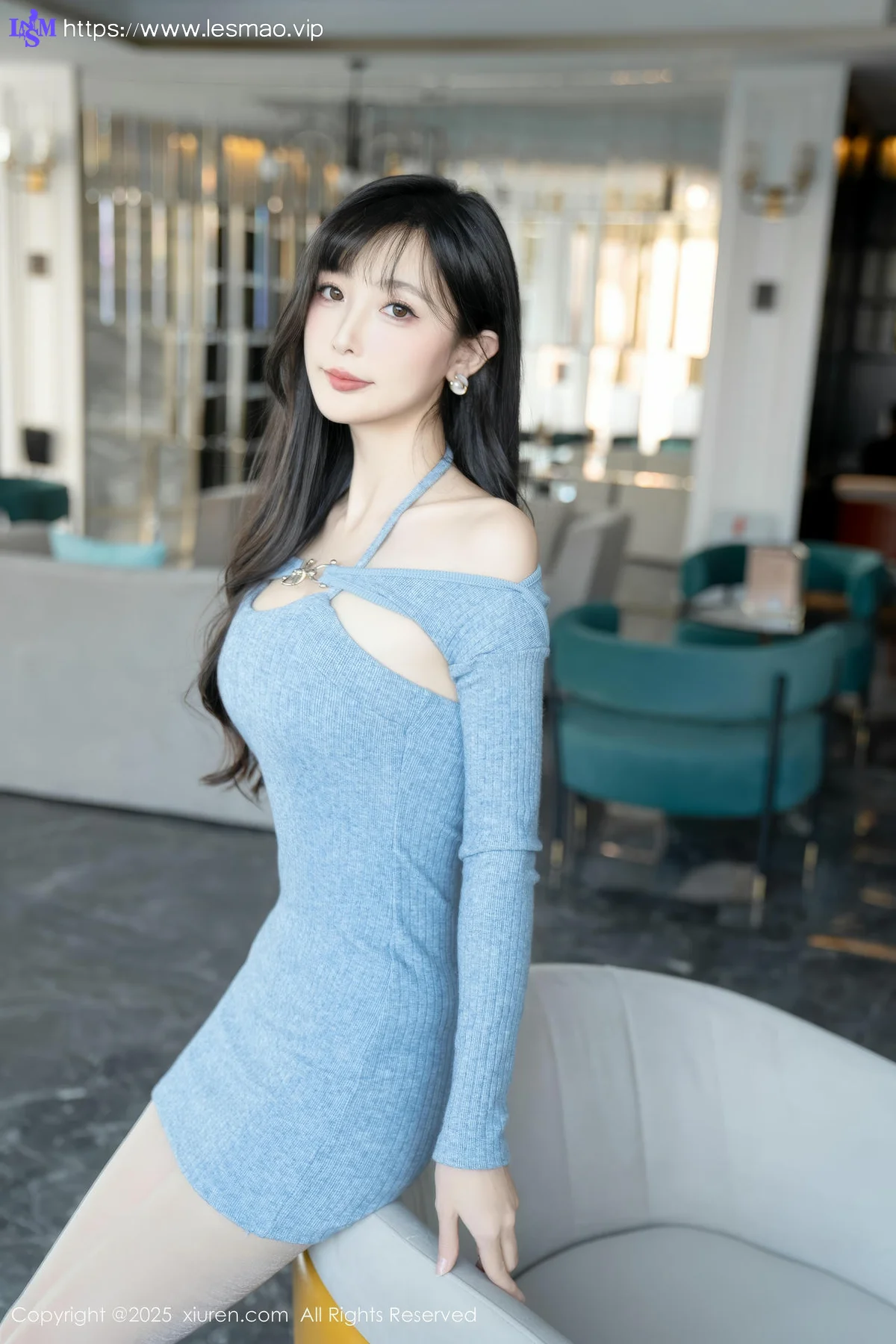 XiuRen 秀人 No.10124 樱桃小阑子 浅蓝色连衣短裙 - 1