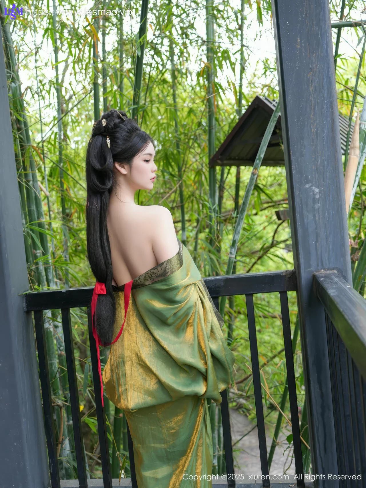 XiuRen 秀人 No.10126 雪糕CiCi 古装制服玉体户外 - 3