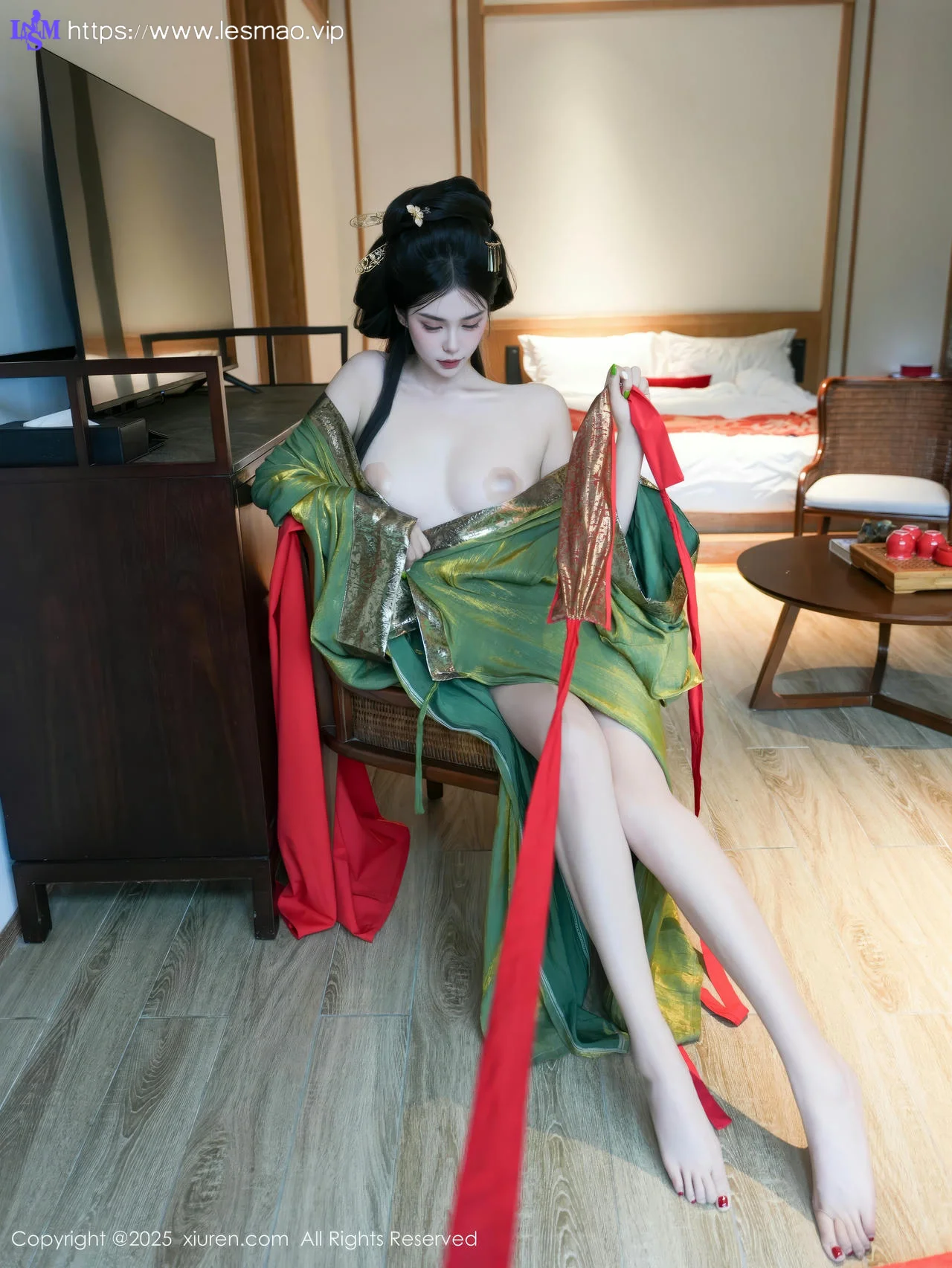 XiuRen 秀人 No.10126 雪糕CiCi 古装制服玉体户外 - 2