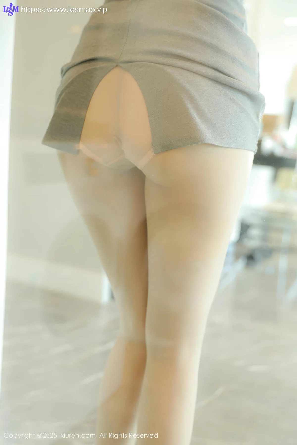 XiuRen 秀人 No.10213 希雅sia 性感OL服饰白丝 - 9