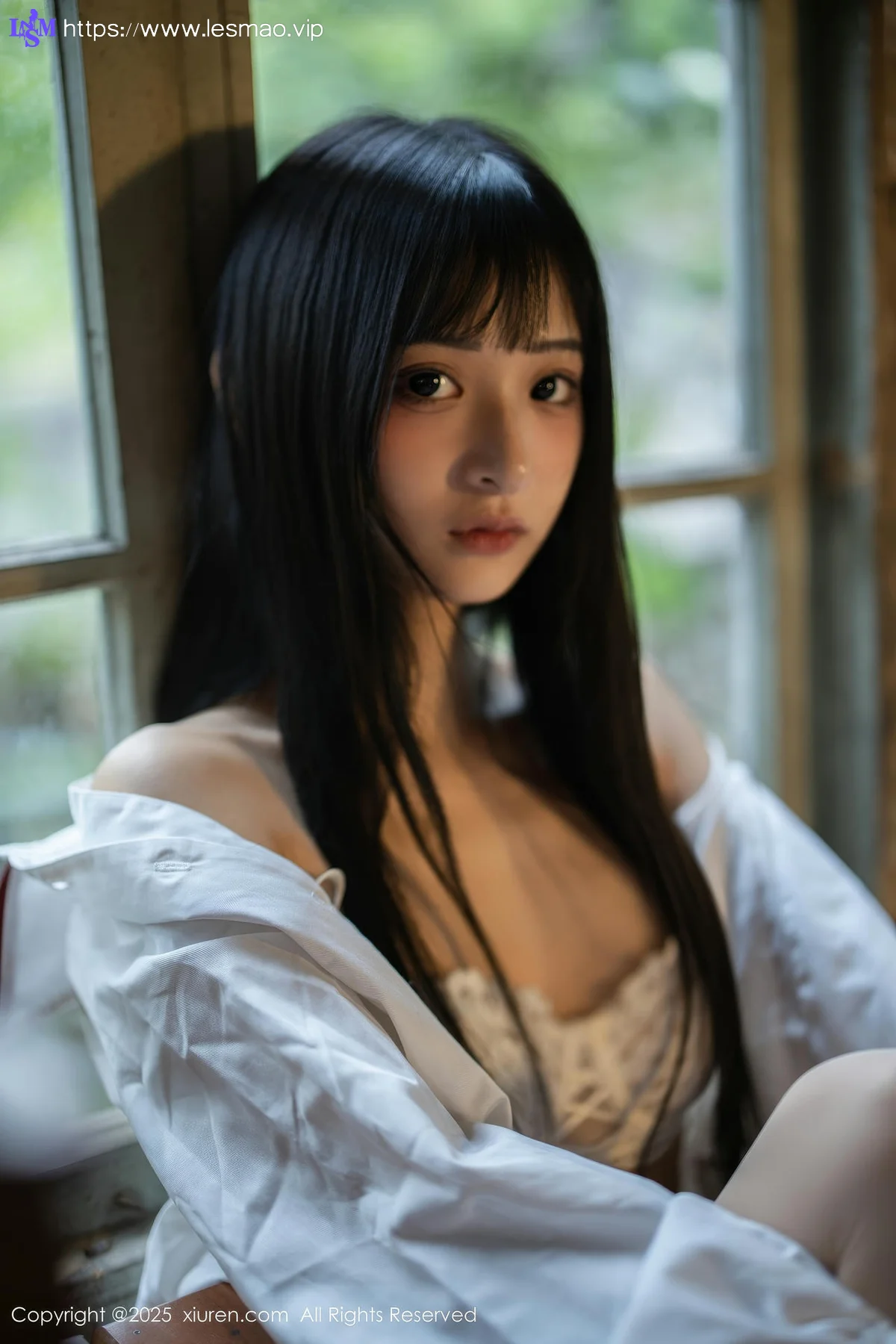 XiuRen 秀人 No.10215 茂木希子 新人红色裙子肉色丝袜 - 1