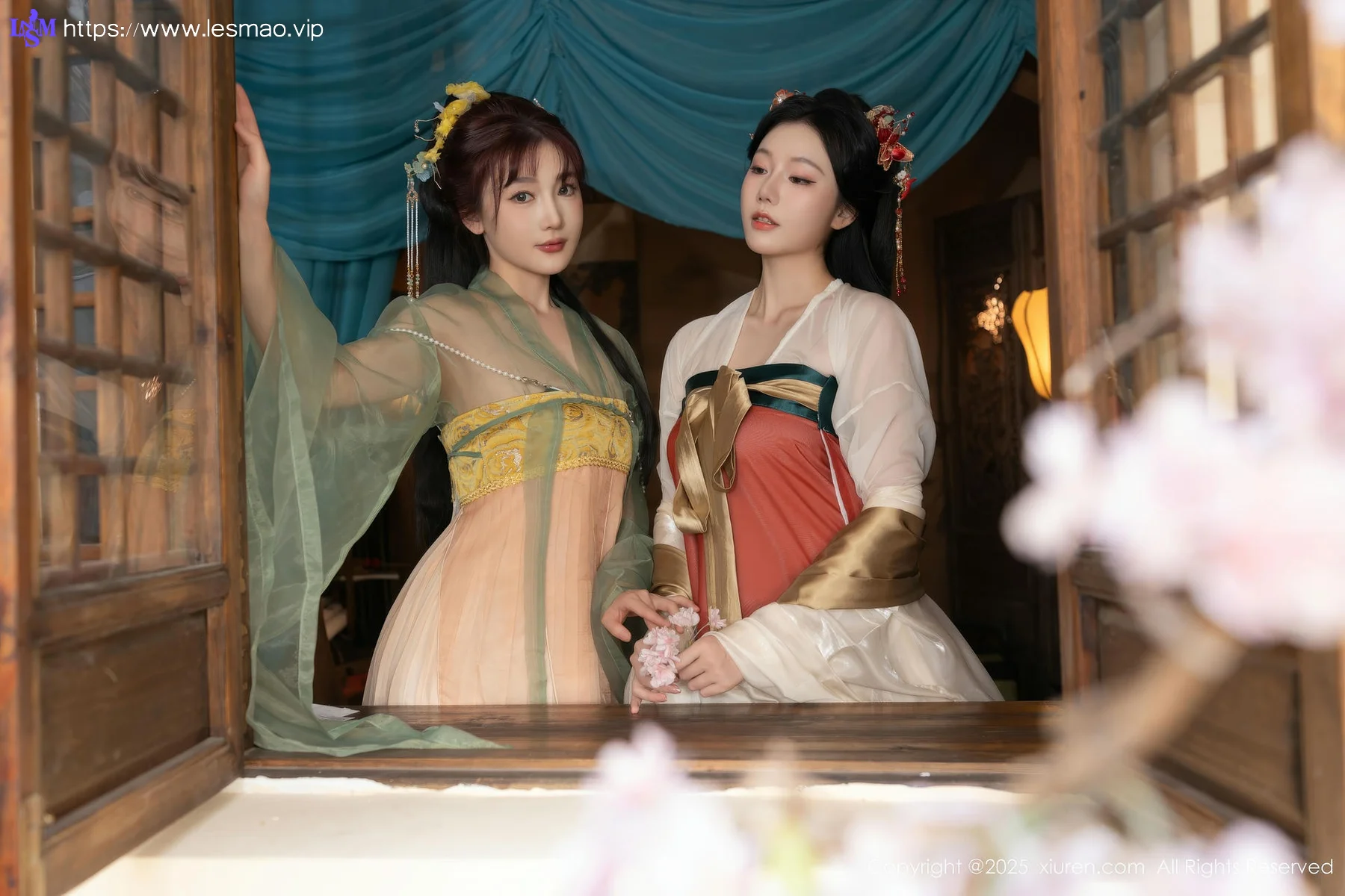 XiuRen 秀人 No.10223 陆萱萱和安然anran 激情互动性感古装 - 9