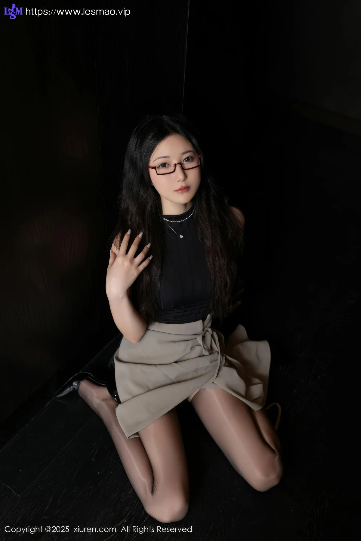 XiuRen 秀人 No.10231 鱼子酱Fish 紫色内衣魅惑黑丝 - 5