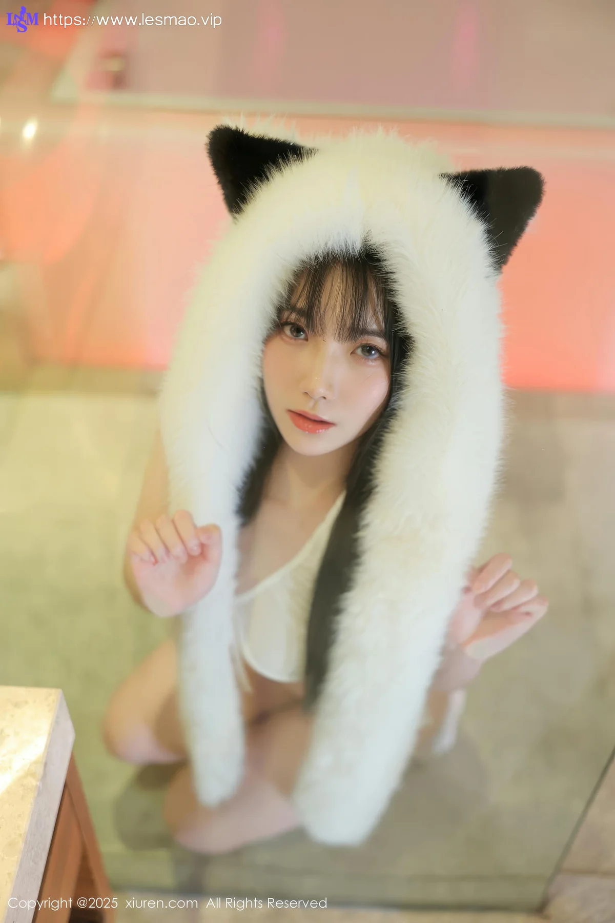 XiuRen 秀人 No.10302 软情 诱人白色丝袜情趣私房 - 2