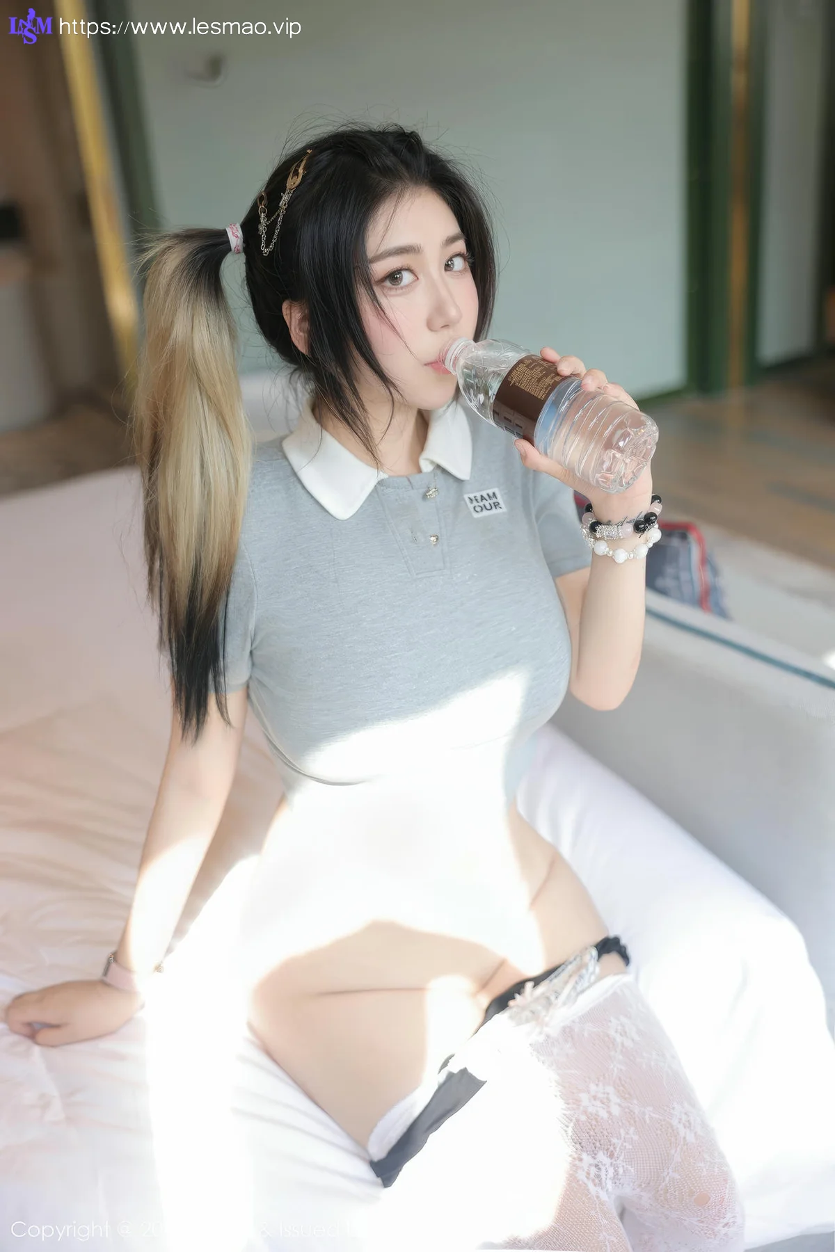 XiuRen 秀人 No.10330 诺诺Hsu 诱人白色蕾丝袜 - 6
