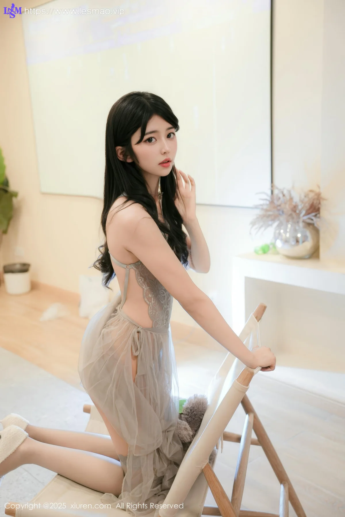 XiuRen 秀人 No.10334 美少女 灰色长腿丝袜 - 4