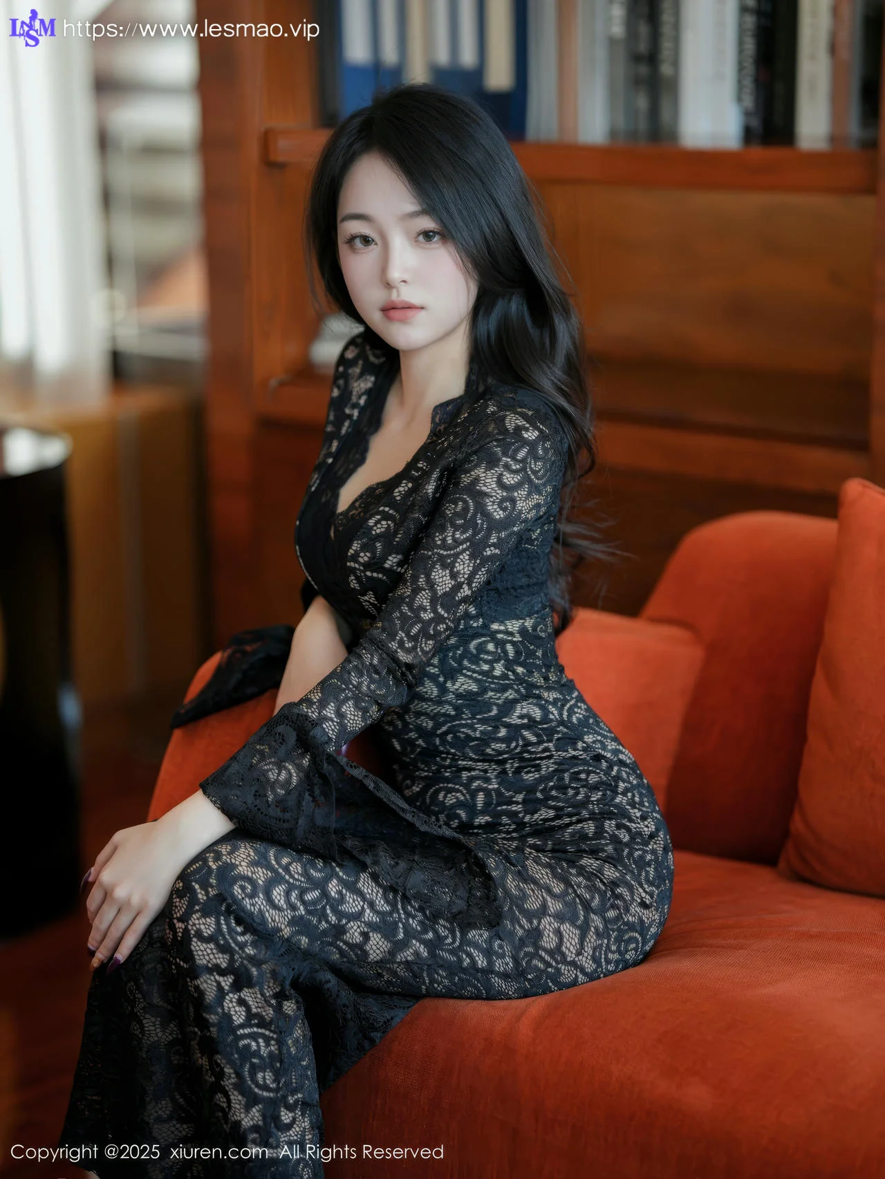 XiuRen 秀人 No.10360 白琮瑗 黑色蕾丝长裙 - 1