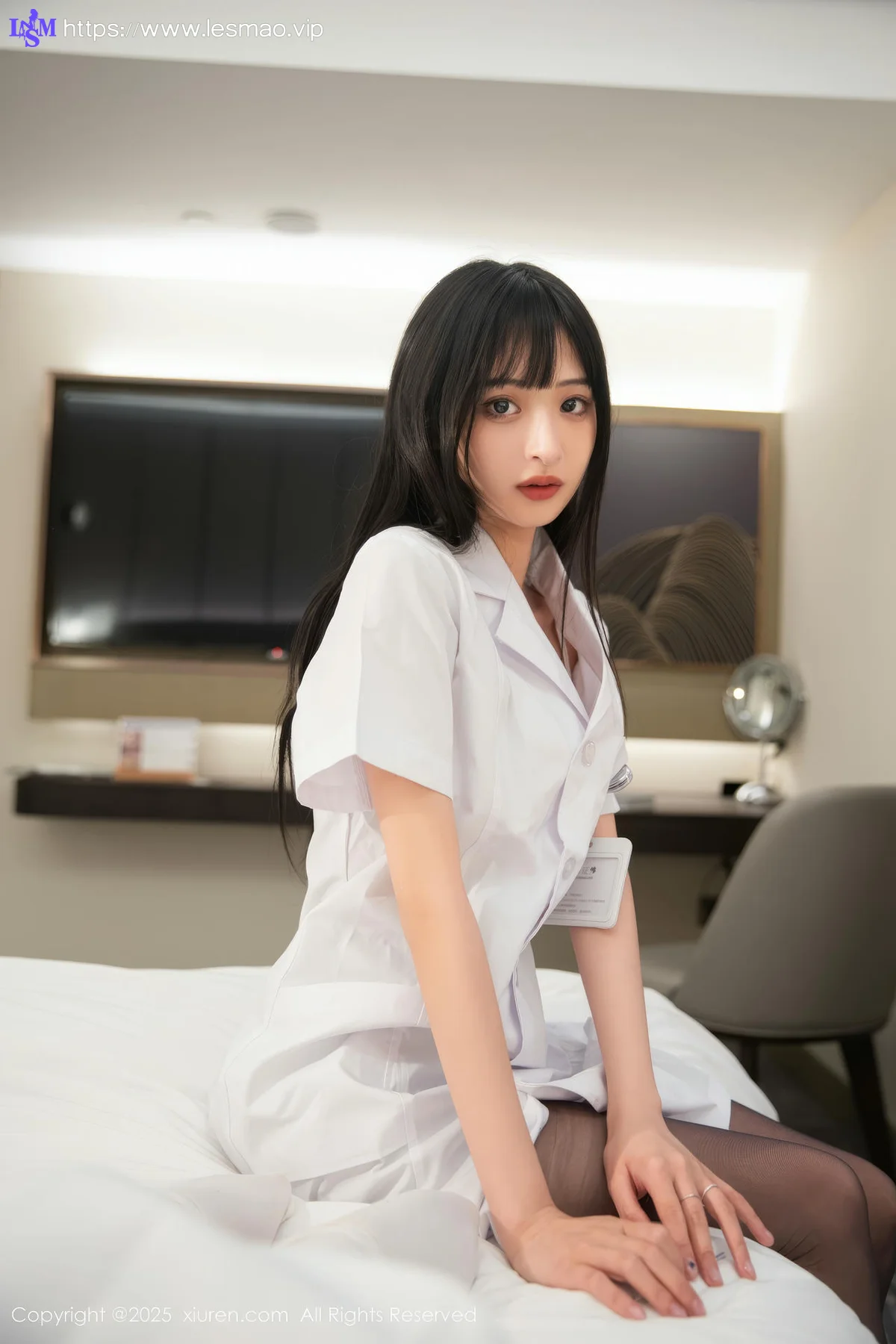 XiuRen 秀人 No.10373 茂木希子 白色护士服 - 1