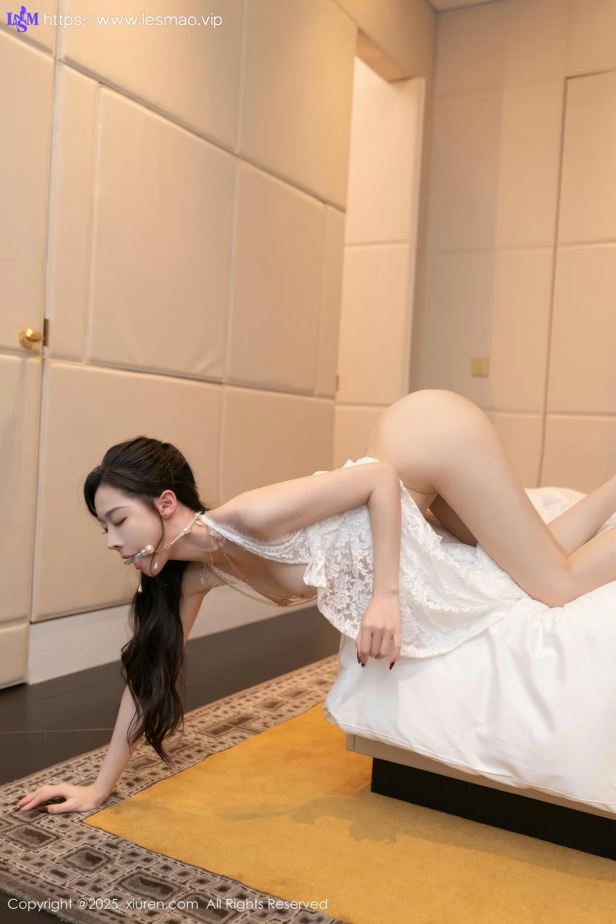 XiuRen 秀人 No.10378 小逗逗 白色连衣裙 - 1