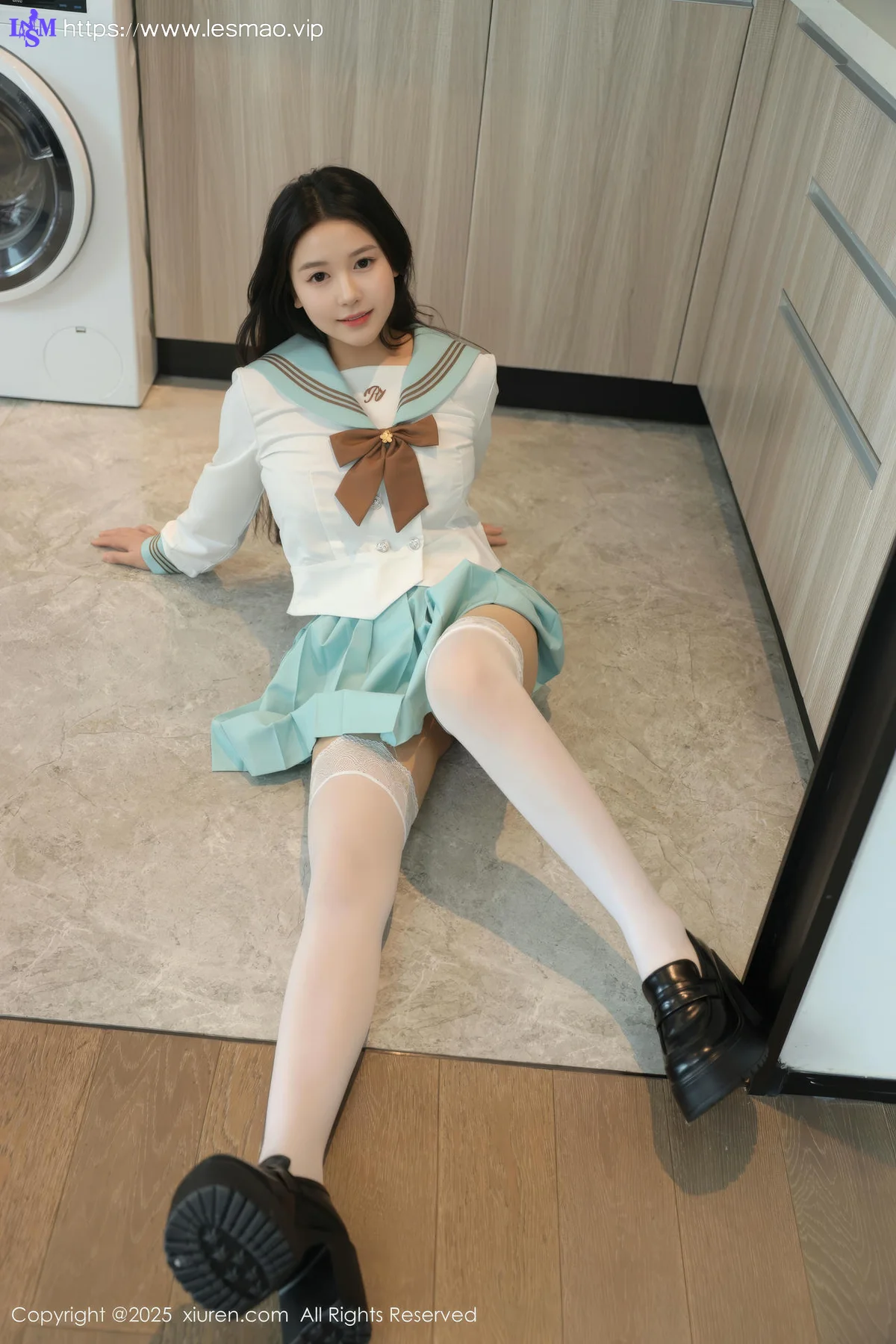 XiuRen 秀人 No.10379 林嘉馨 jk短裙清纯美女 - 1