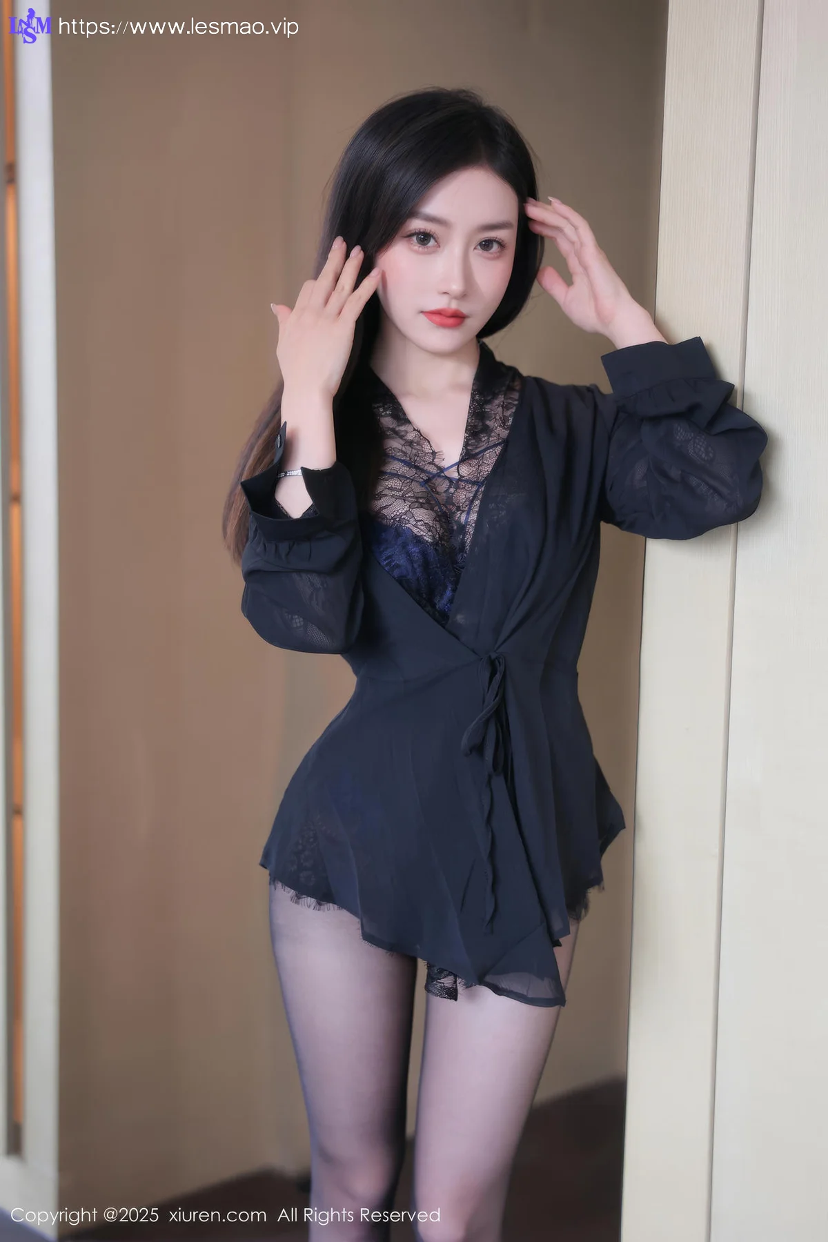 XiuRen 秀人 No.10382 Annie_baby 长腿黑丝情趣蕾丝 - 1