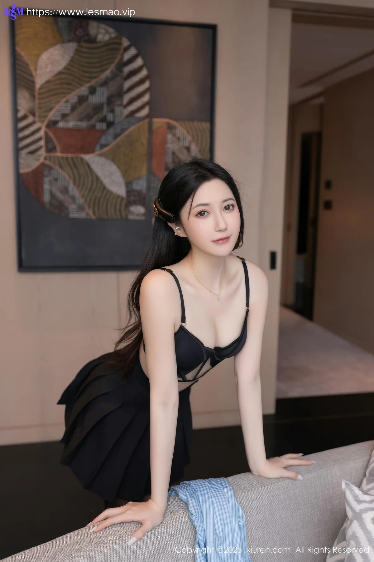 XiuRen 秀人 No.10412 鱼子酱Fish 黑色短裙婀娜动人身段 - 6