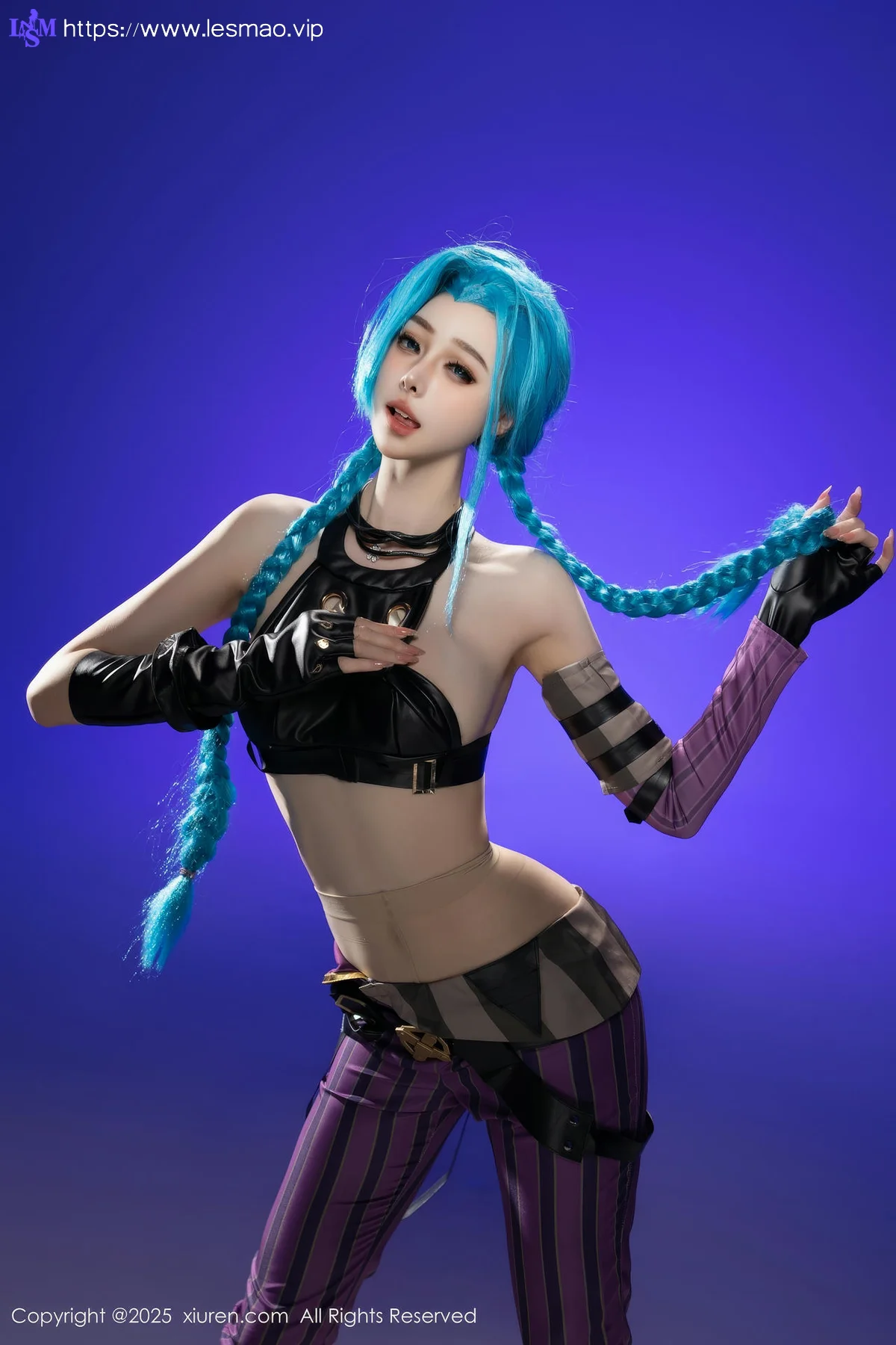 XiuRen 秀人 No.10479 小逗逗 性感Cosplay装扮肉色丝袜 - 5