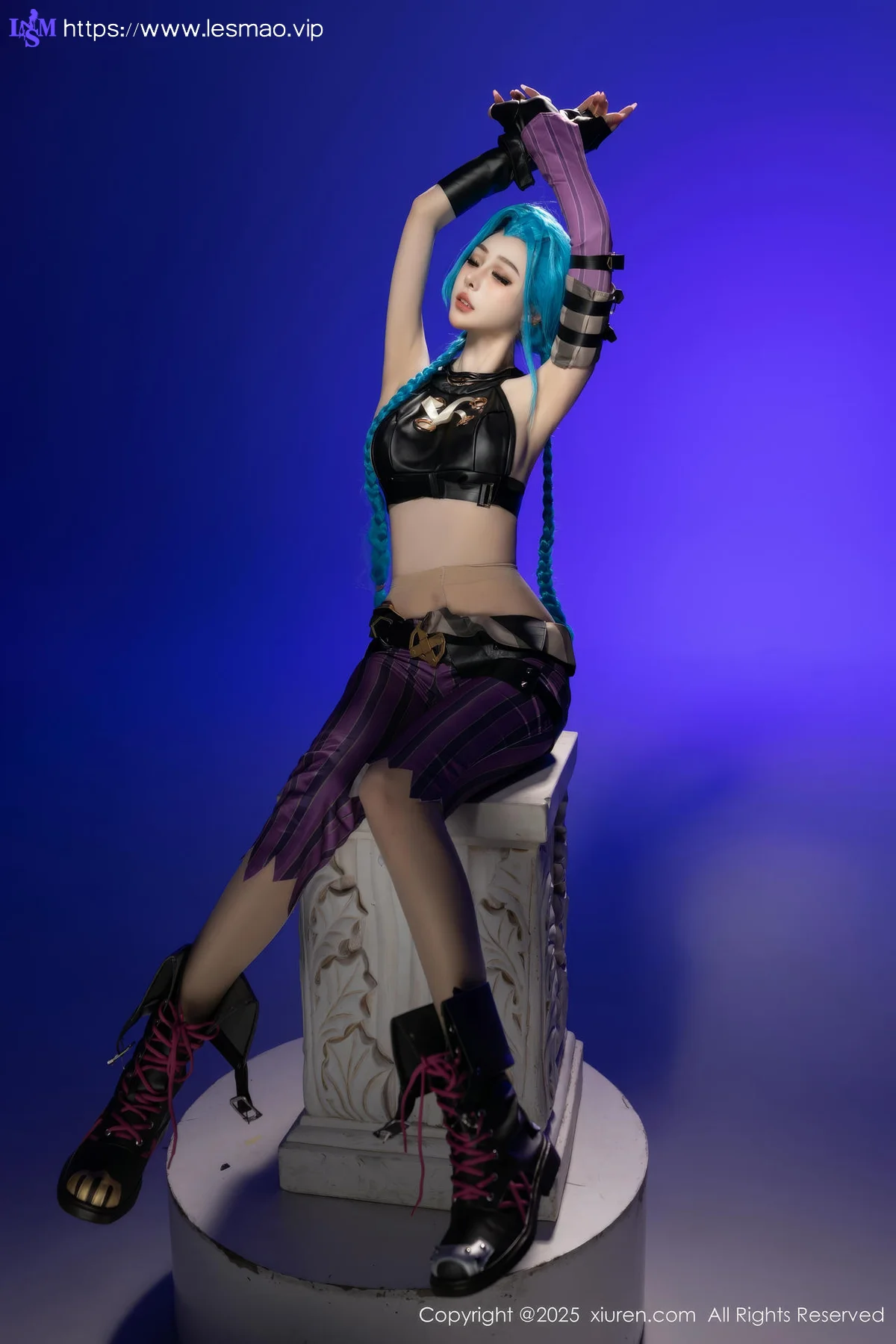 XiuRen 秀人 No.10479 小逗逗 性感Cosplay装扮肉色丝袜 - 9