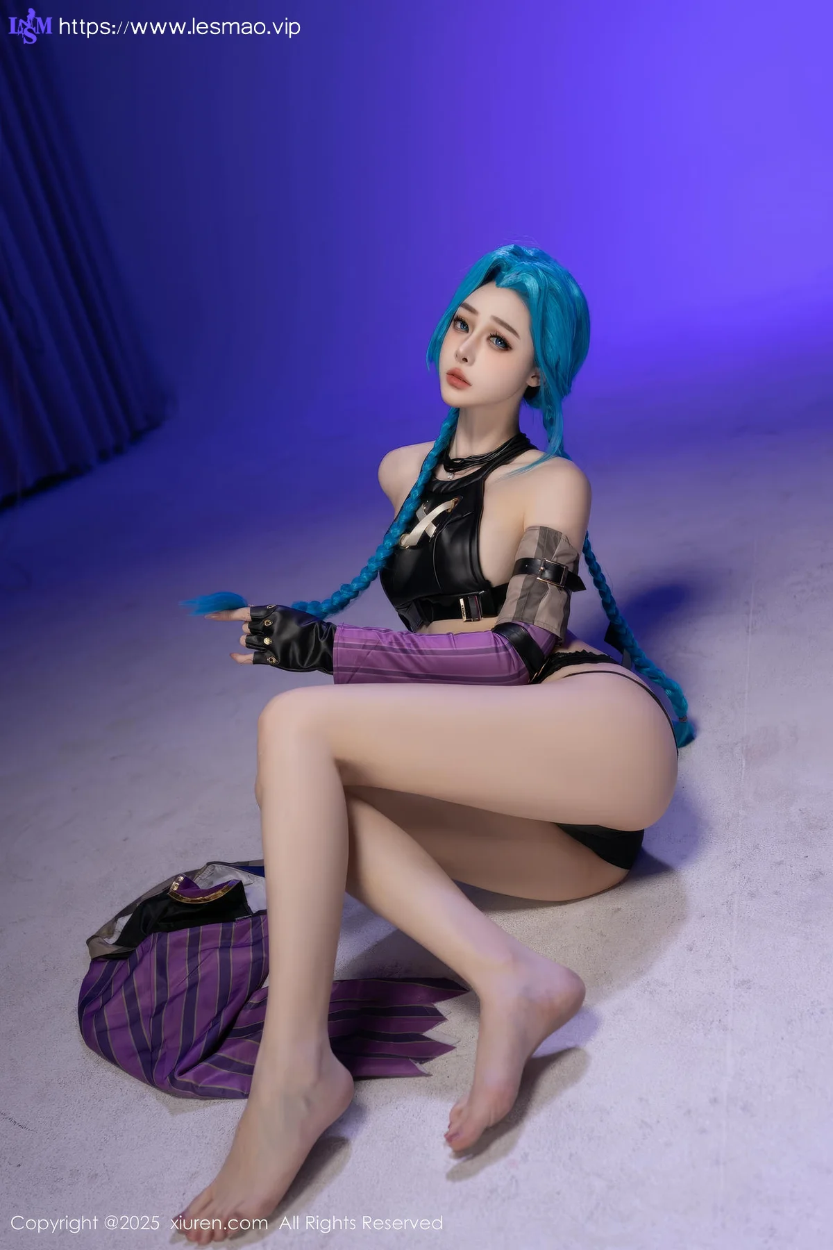 XiuRen 秀人 No.10479 小逗逗 性感Cosplay装扮肉色丝袜 - 10