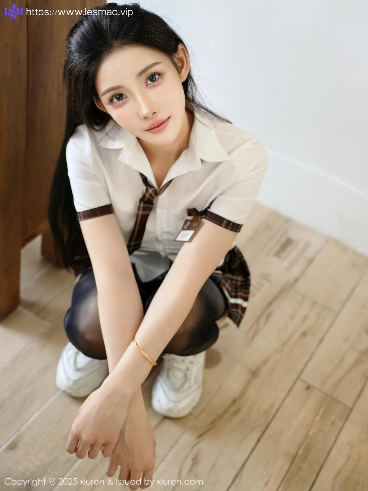 XiuRen 秀人 No.10512 梨霜儿 性感学妹制服 - 1