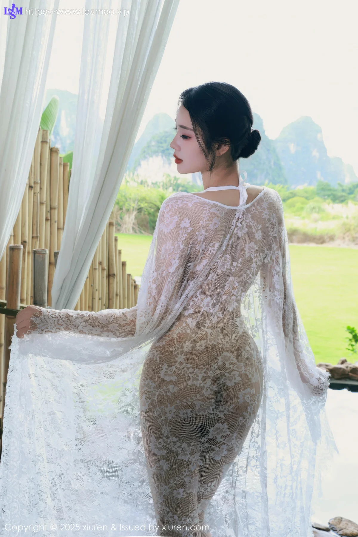 XiuRen 秀人 No.10538 南乔 浅绿色旗袍户外写真 - 10