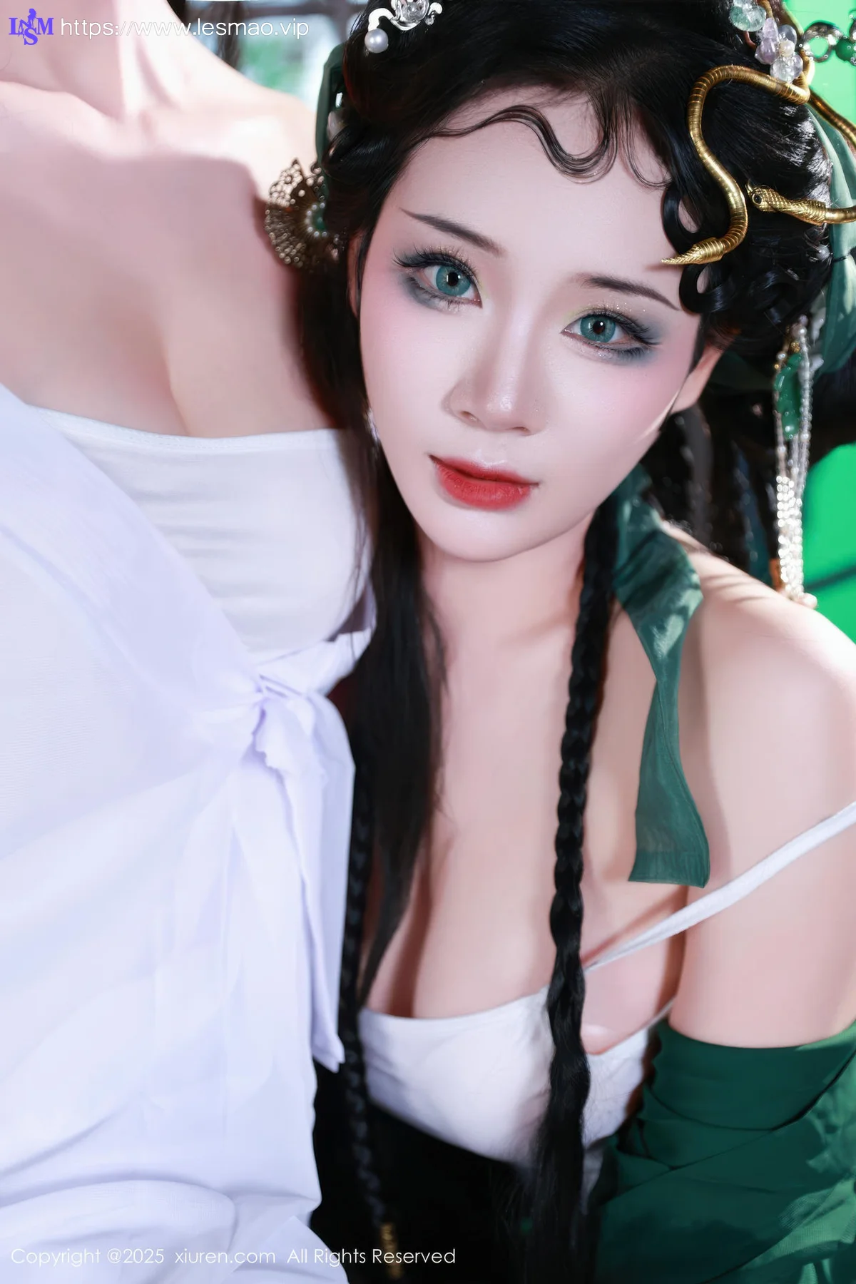 XiuRen 秀人 No.10561 玫瑰我爱你 首次合体古风场景《青蛇》主题拍摄模特合集 - 9