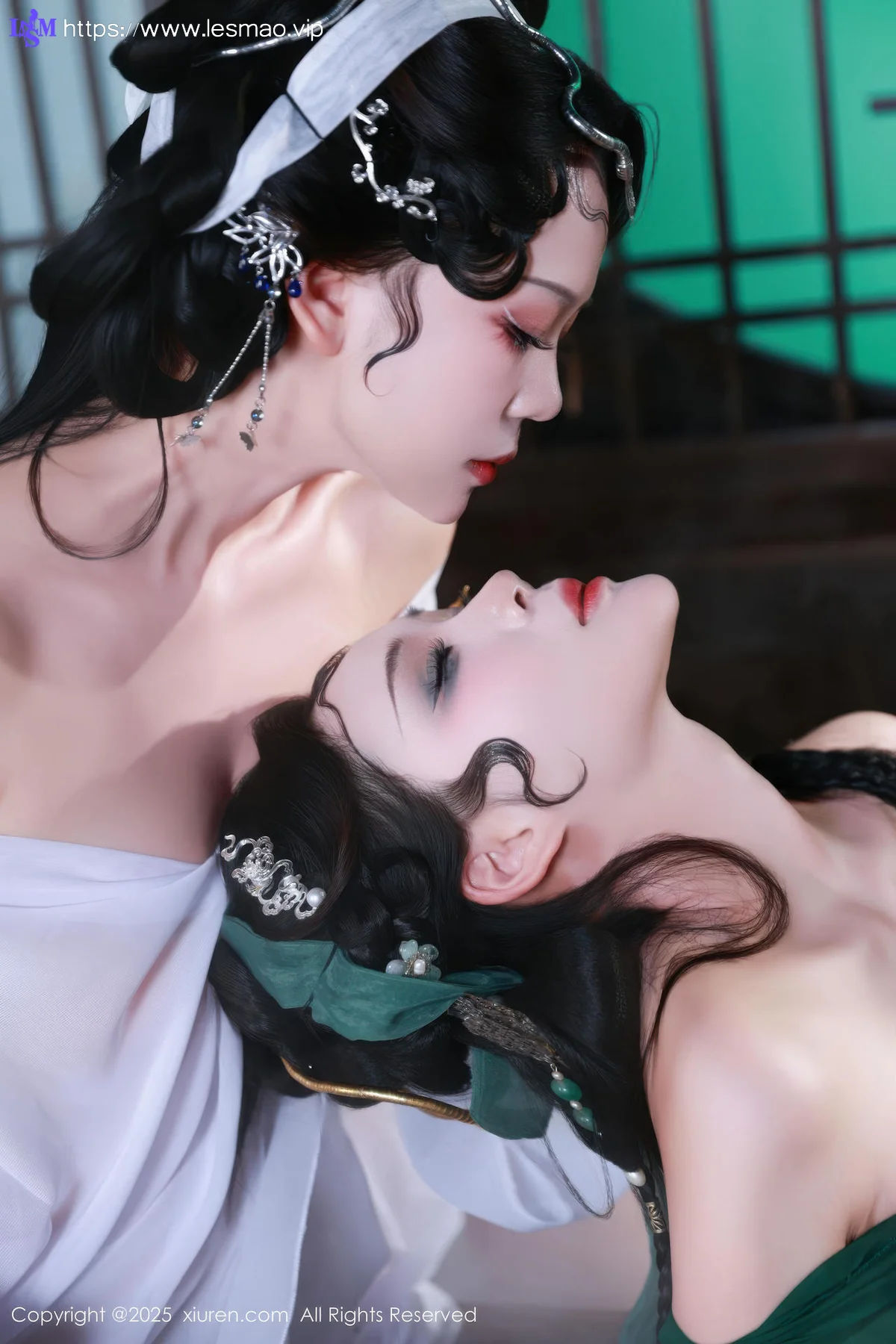XiuRen 秀人 No.10561 玫瑰我爱你 首次合体古风场景《青蛇》主题拍摄模特合集 - 7