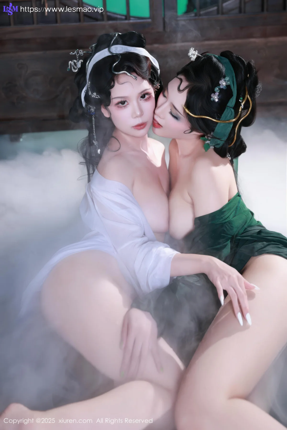 XiuRen 秀人 No.10561 玫瑰我爱你 首次合体古风场景《青蛇》主题拍摄模特合集 - 1
