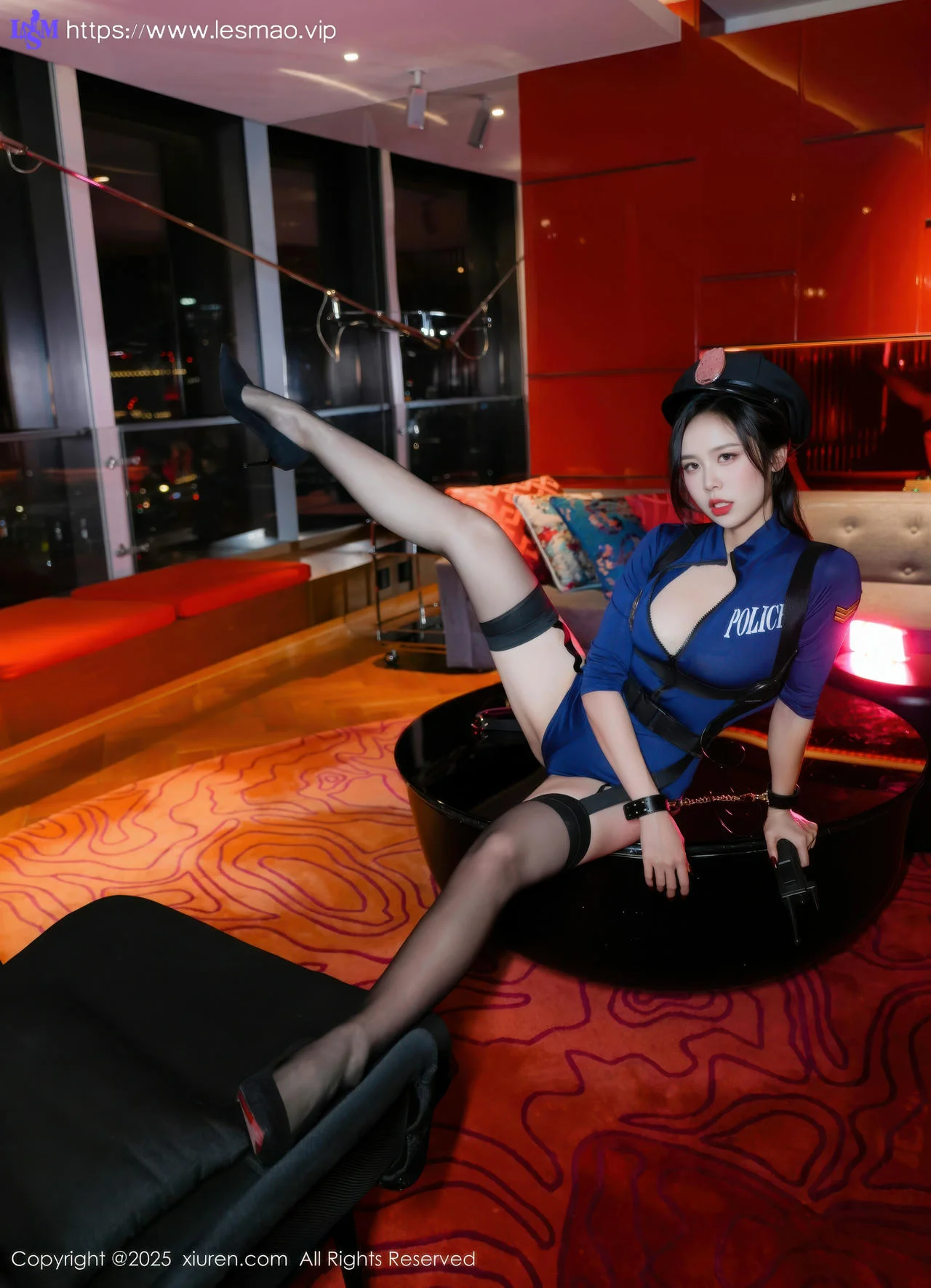 XiuRen 秀人 No.10569 玫瑰我爱你 性感cos蓝色制服 - 4