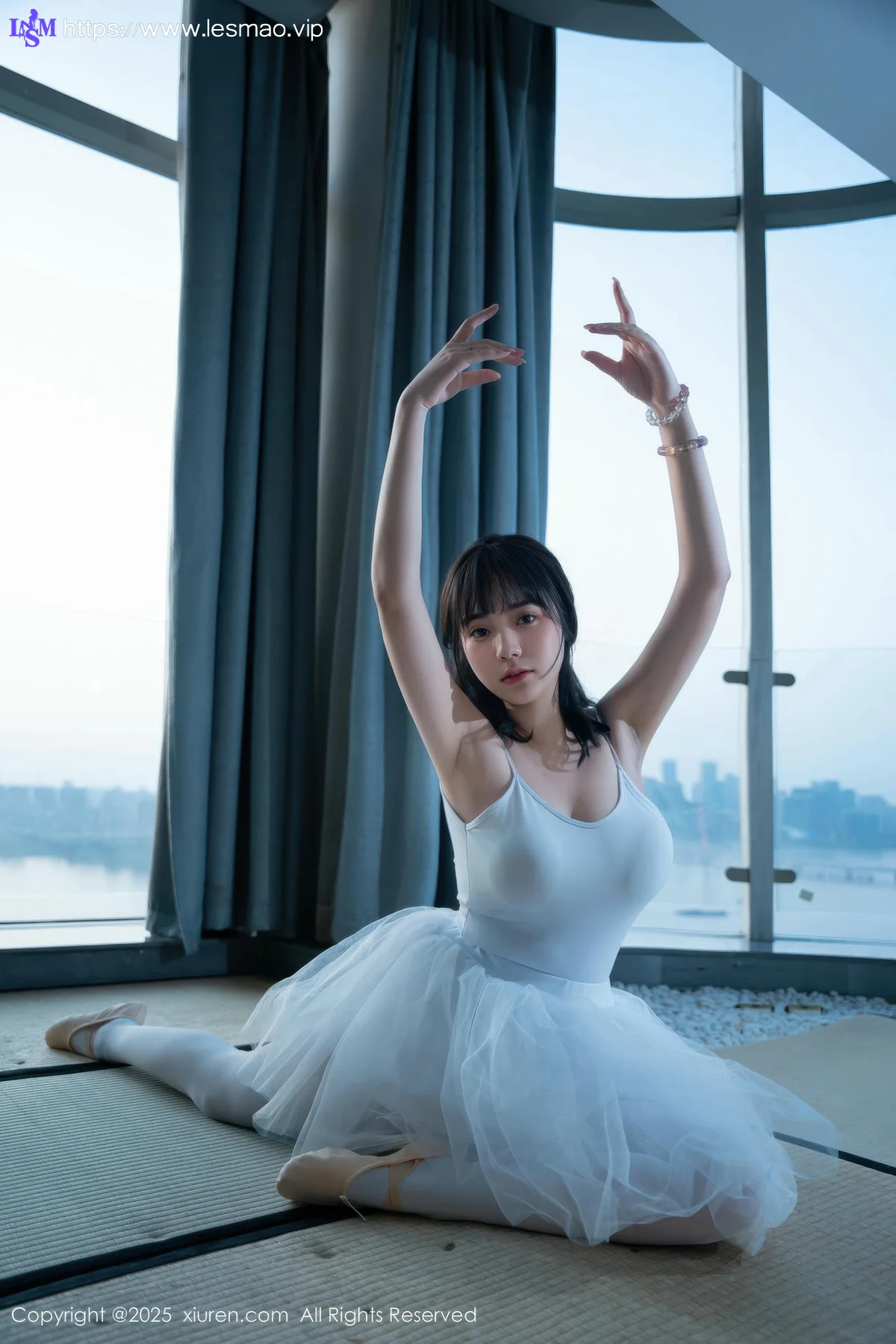 XiuRen 秀人 No.10575 软情 白色芭蕾服 - 1