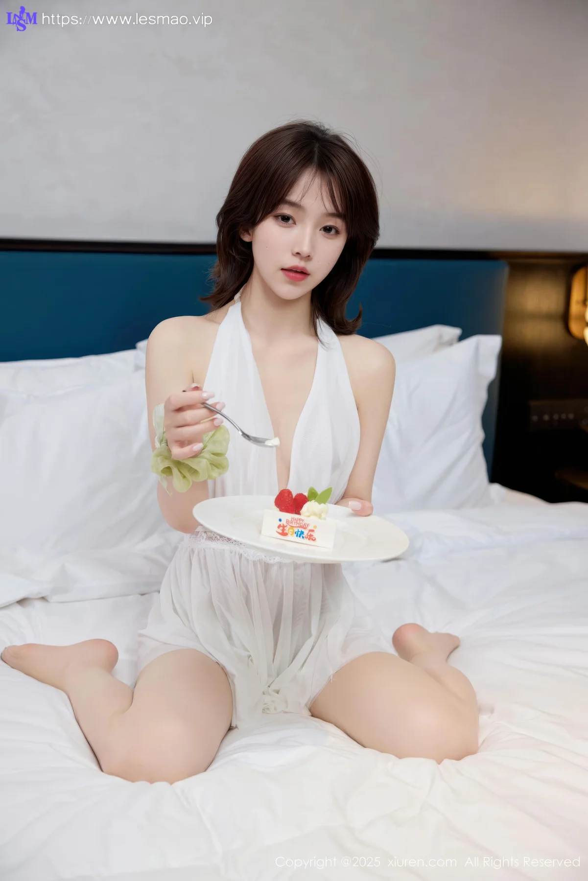 XiuRen 秀人 No.10584 汁汁 白色连衣短裙 - 7