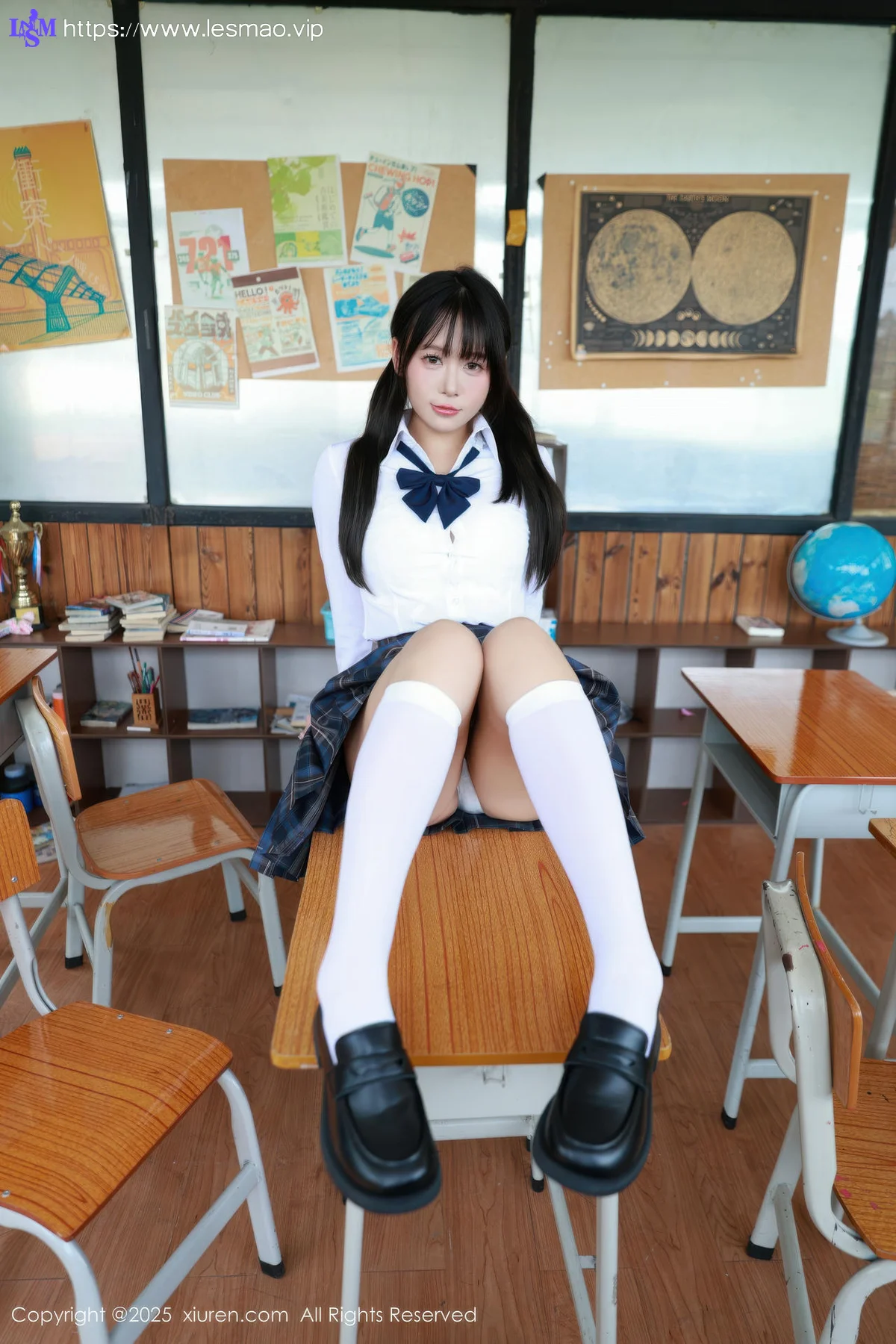 XiuRen 秀人 No.10602 水泽 JK制服白色丝袜 - 1