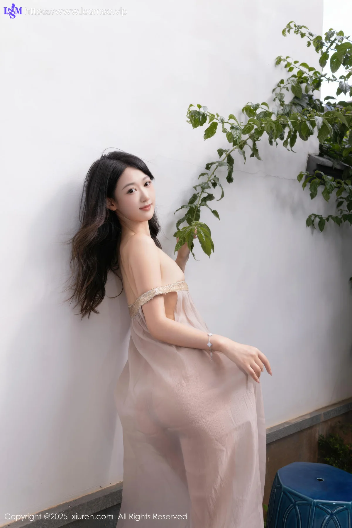 XiuRen 秀人 No.10619 唐安琪 浅色薄纱诱人肉色丝袜 - 5